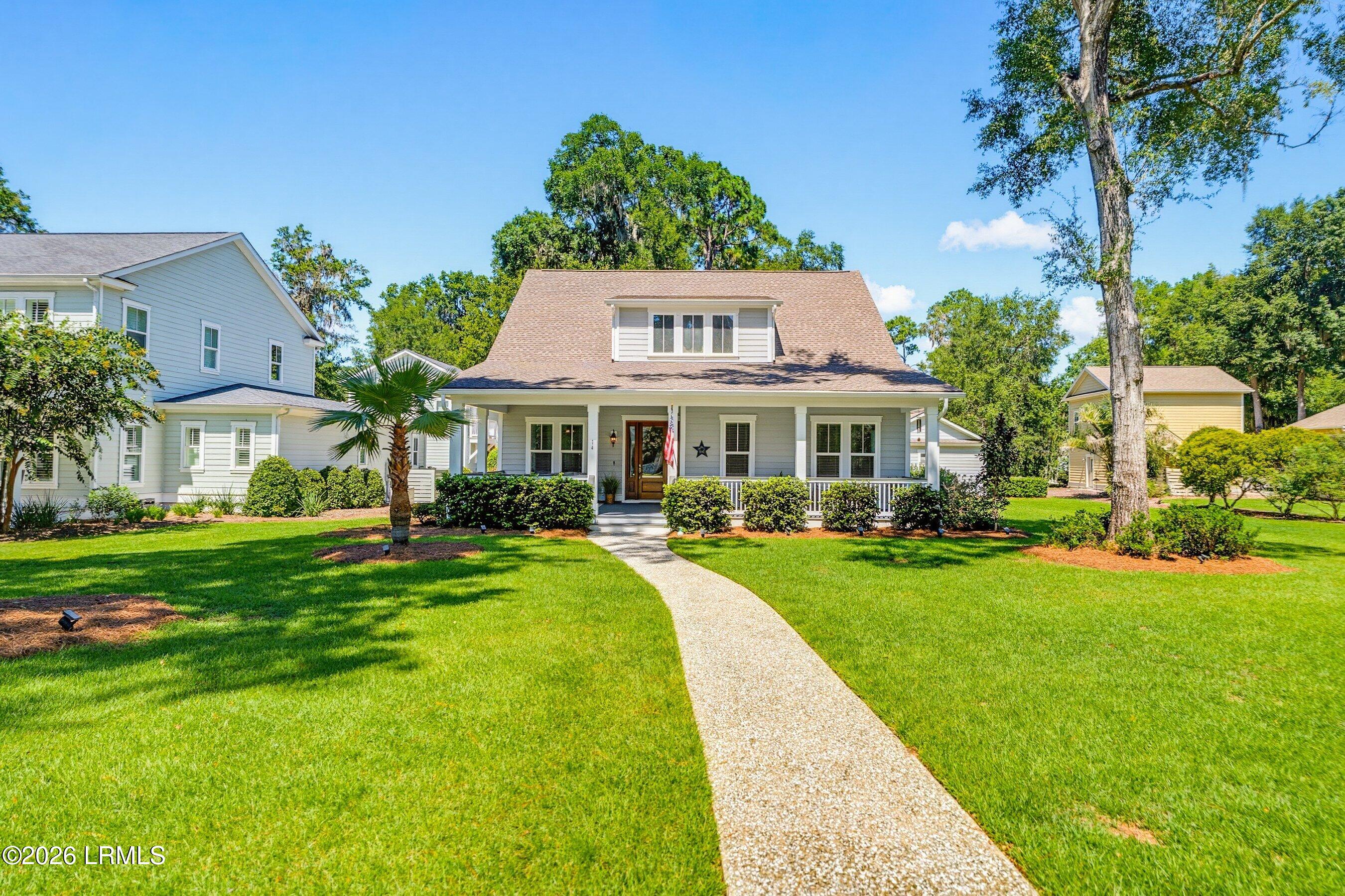 14 Carter Oaks — photo