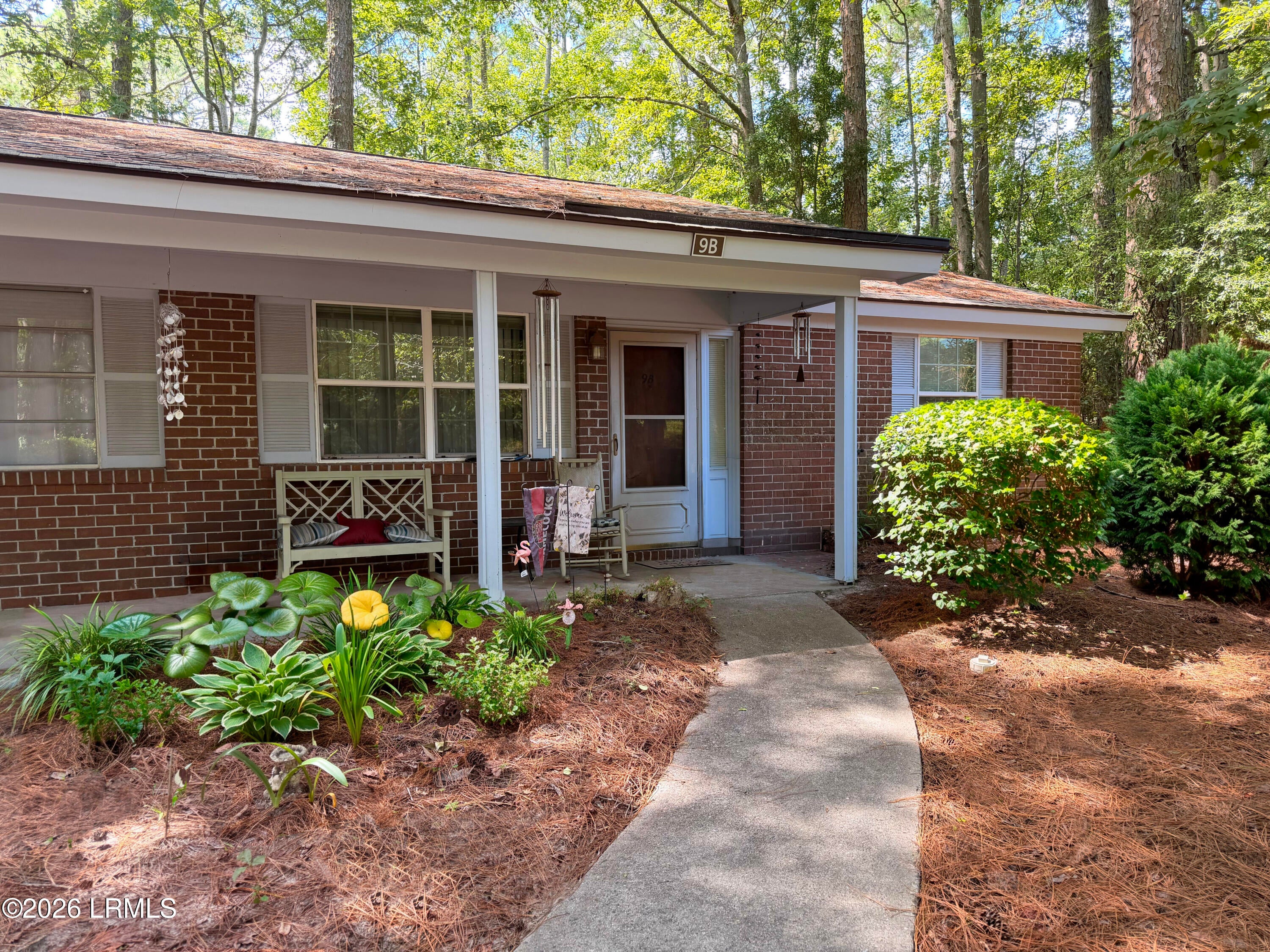6 Point Comfort Road 9B — photo