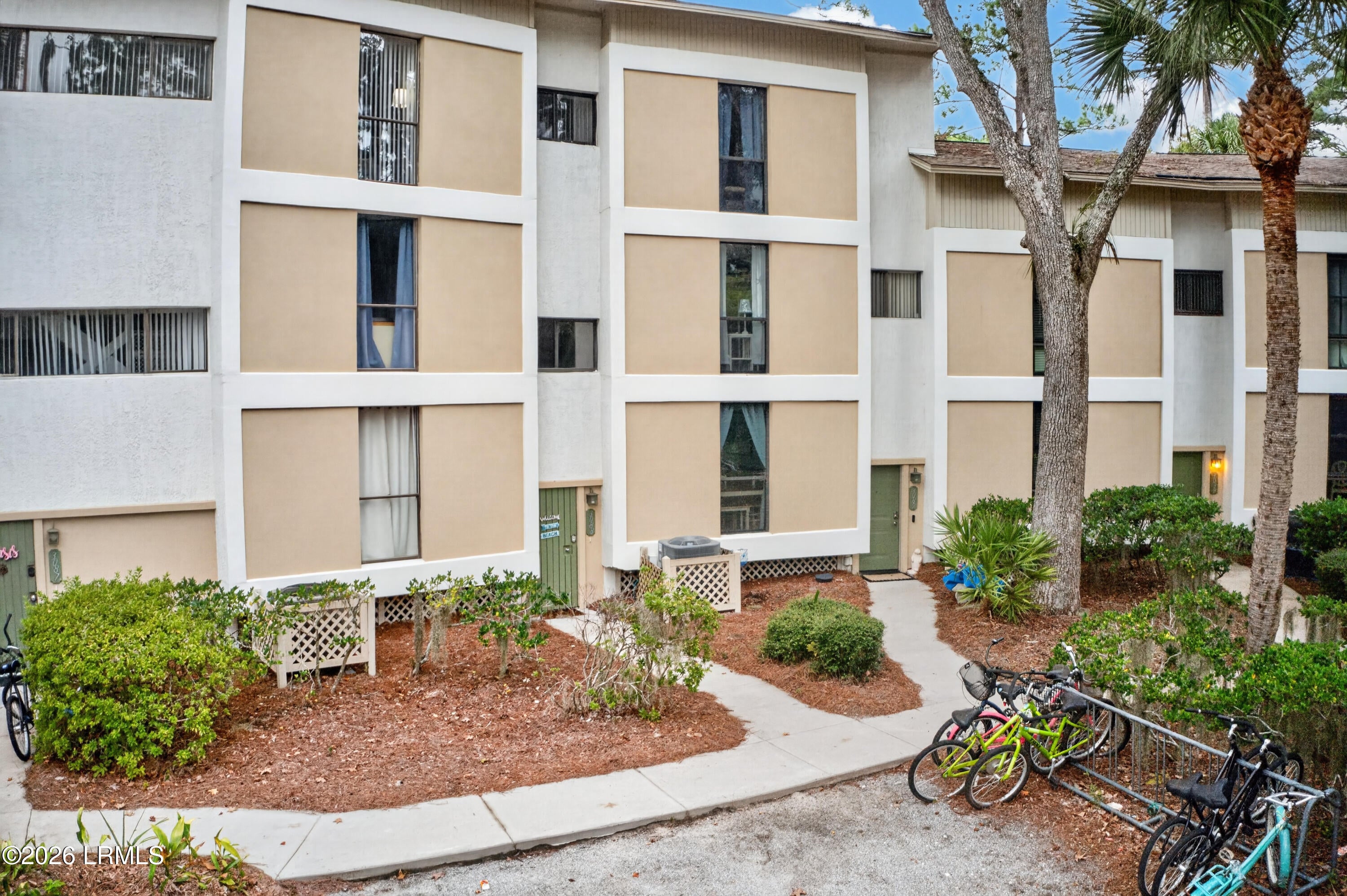42 S Forest Beach Drive 3088 — photo