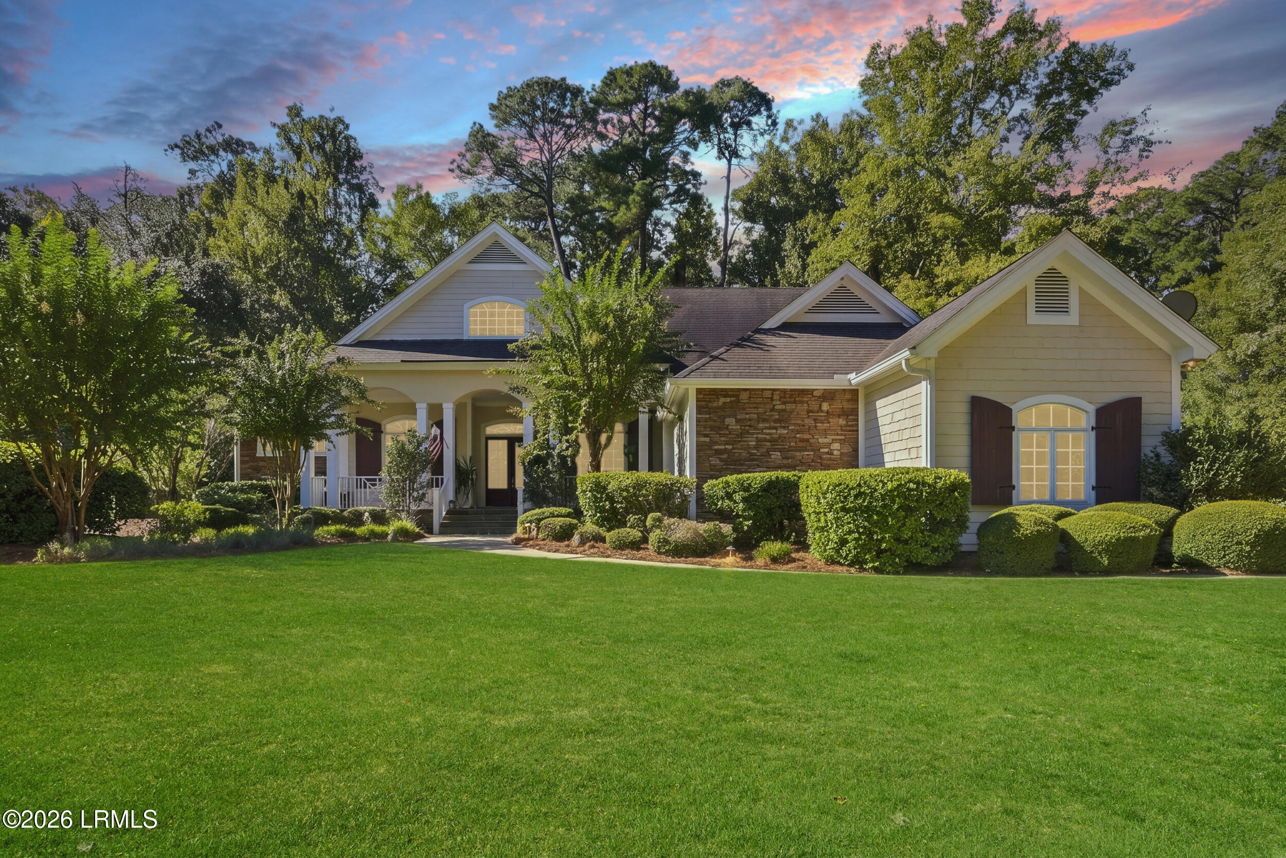 25 Newberry Court — photo