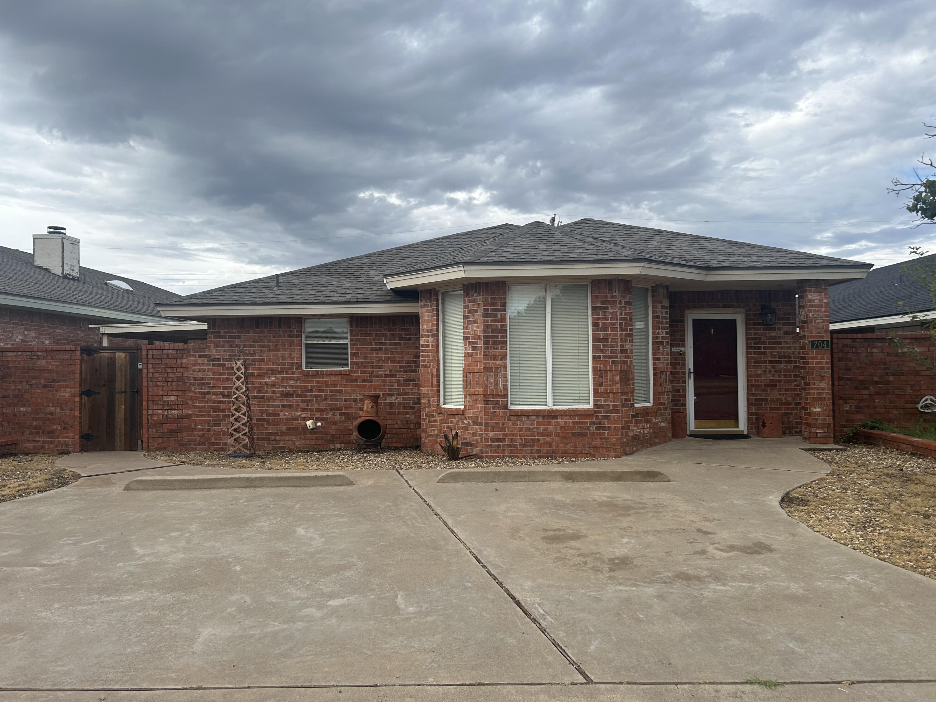 704 Hickory Street — photo