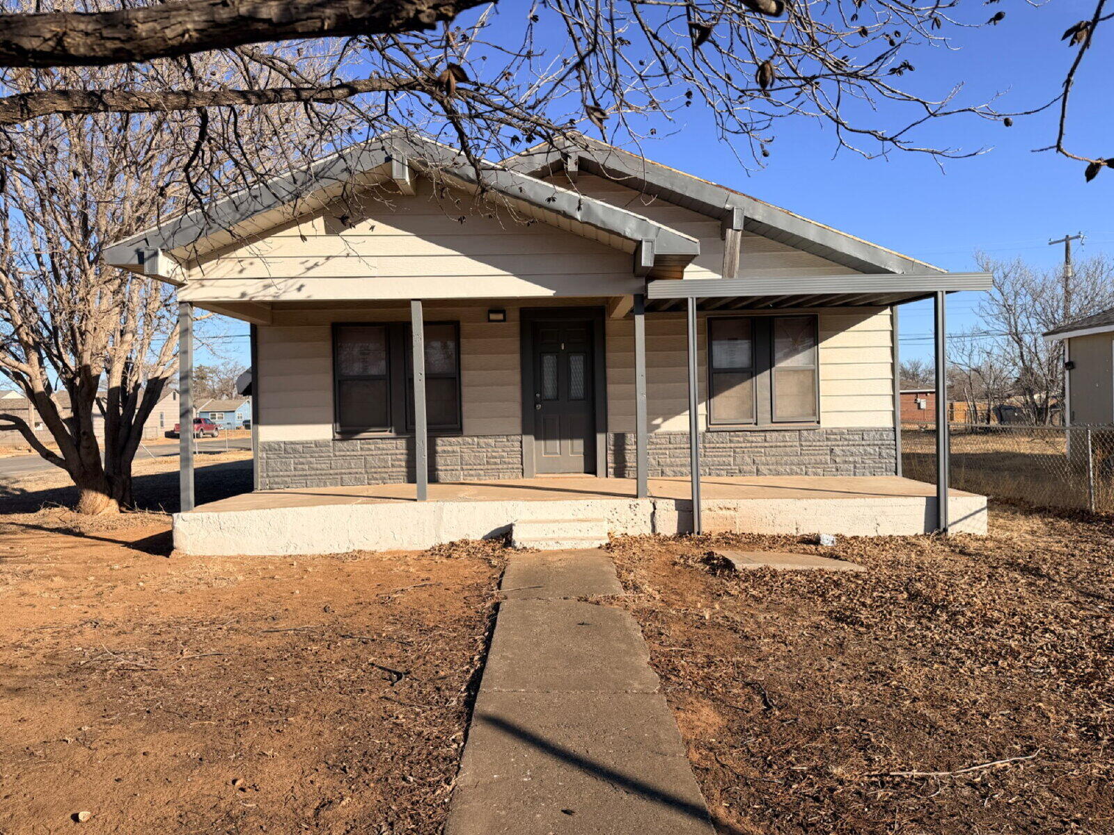 3114 Baylor Street — photo