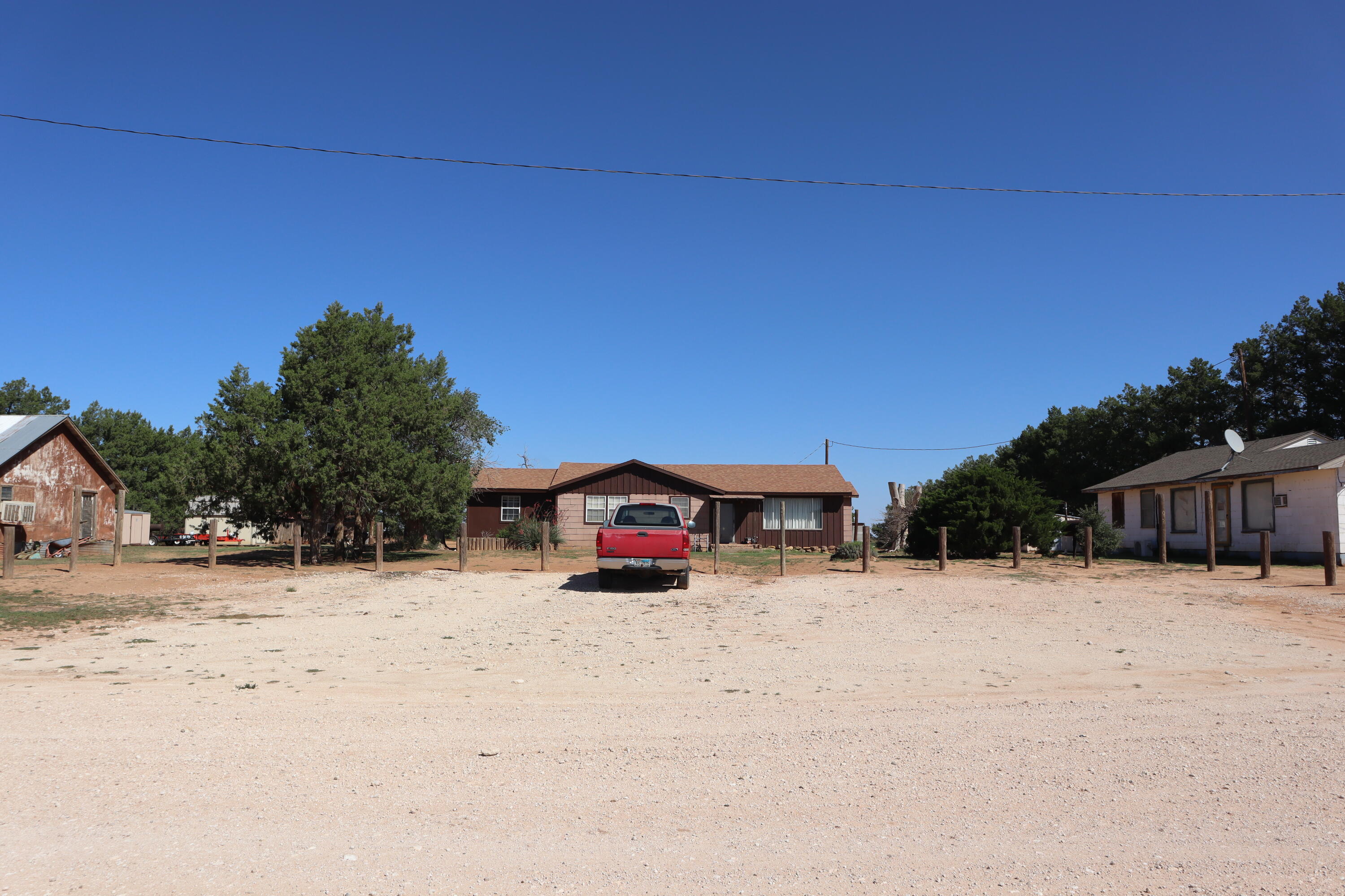 5993 Jaguar Road — photo