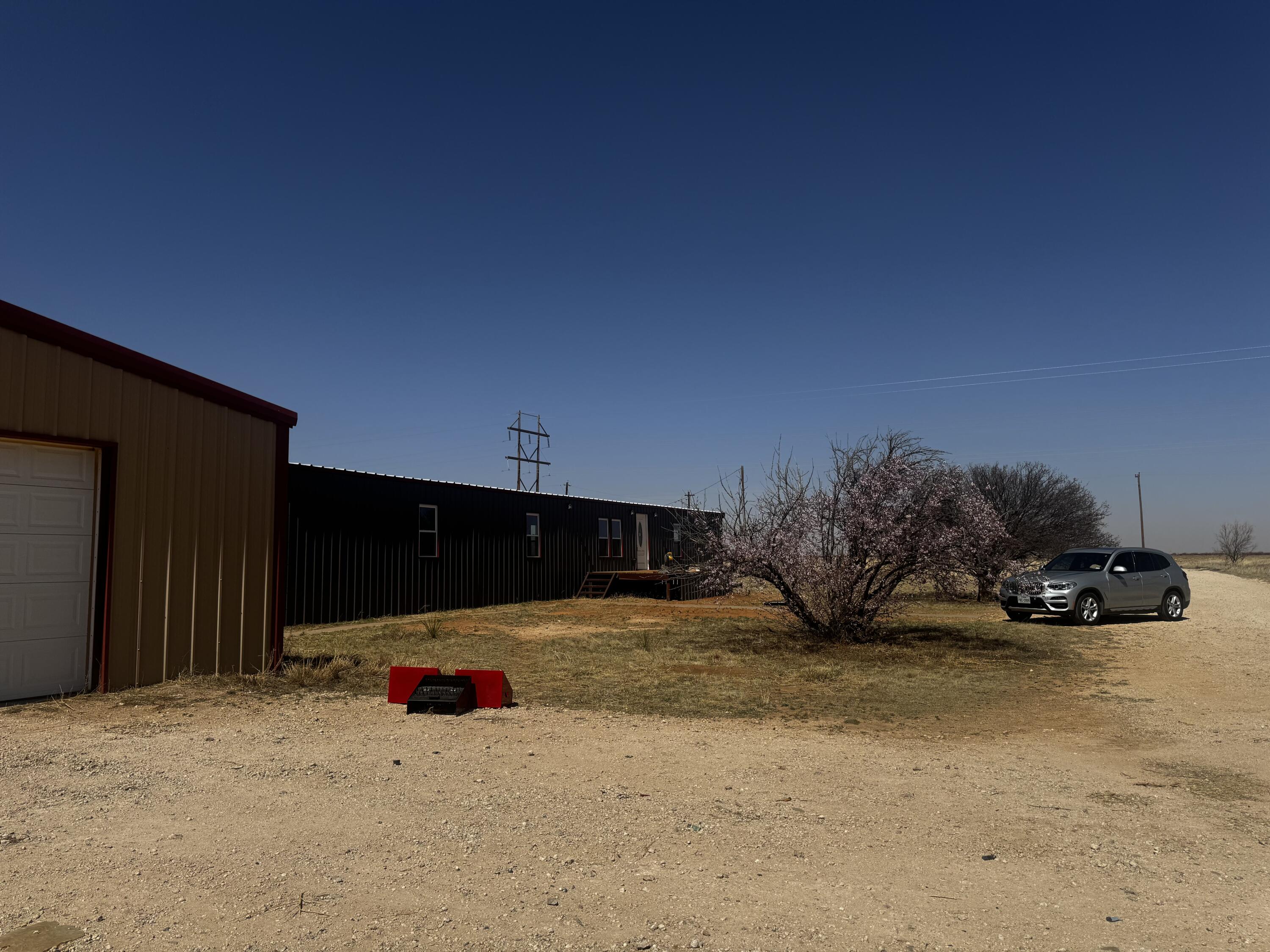 1128 Alaska Road — photo