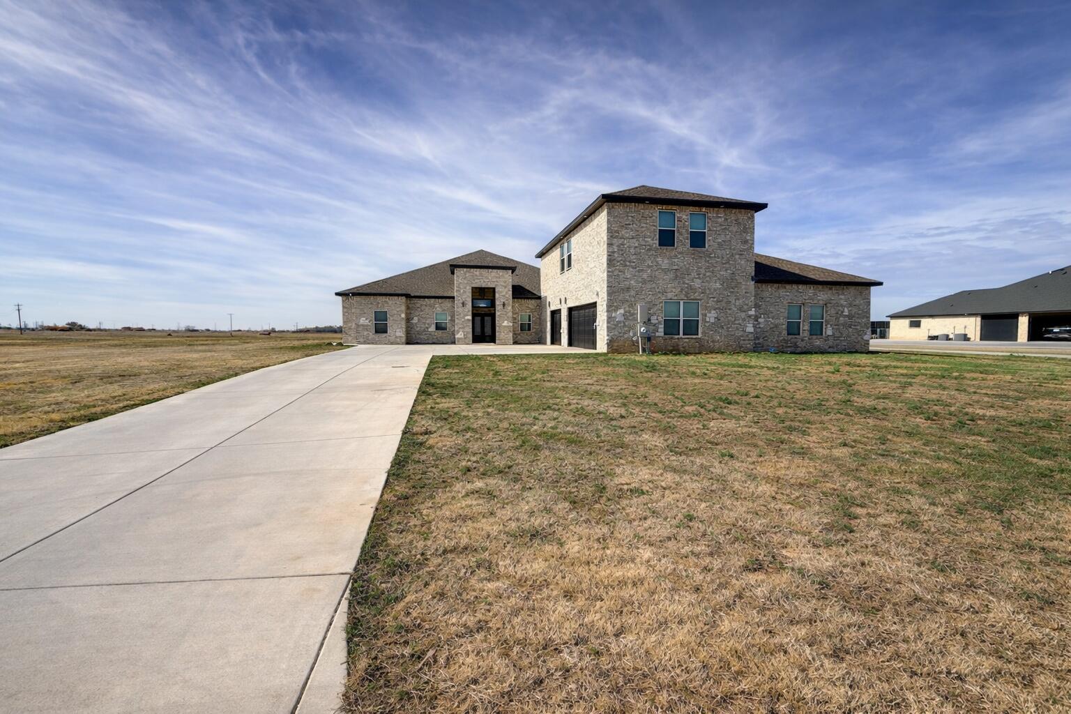 9470 Wiggains Lane — photo