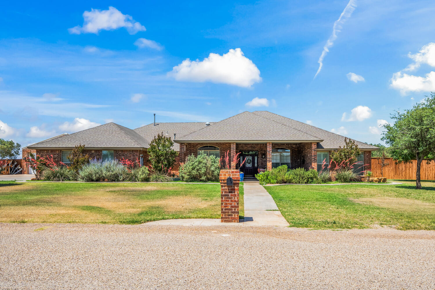 5112 County Road 7545 — photo