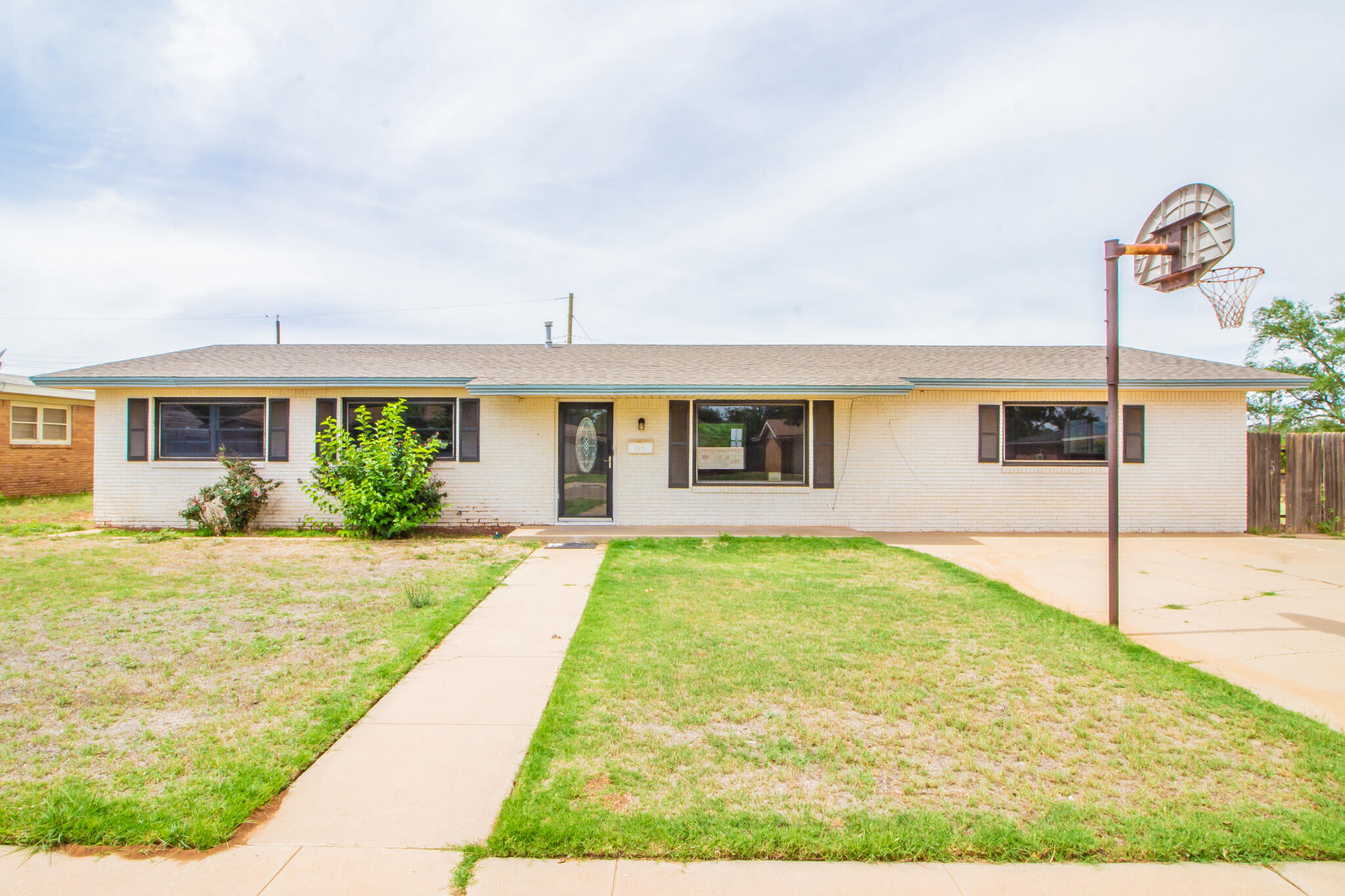 302 N 21st Place — photo