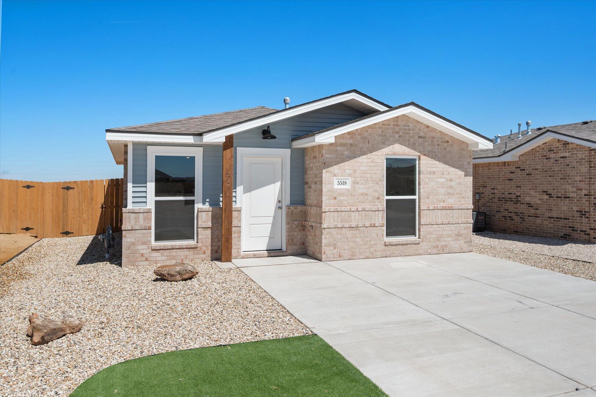 5518 Smith Street — photo