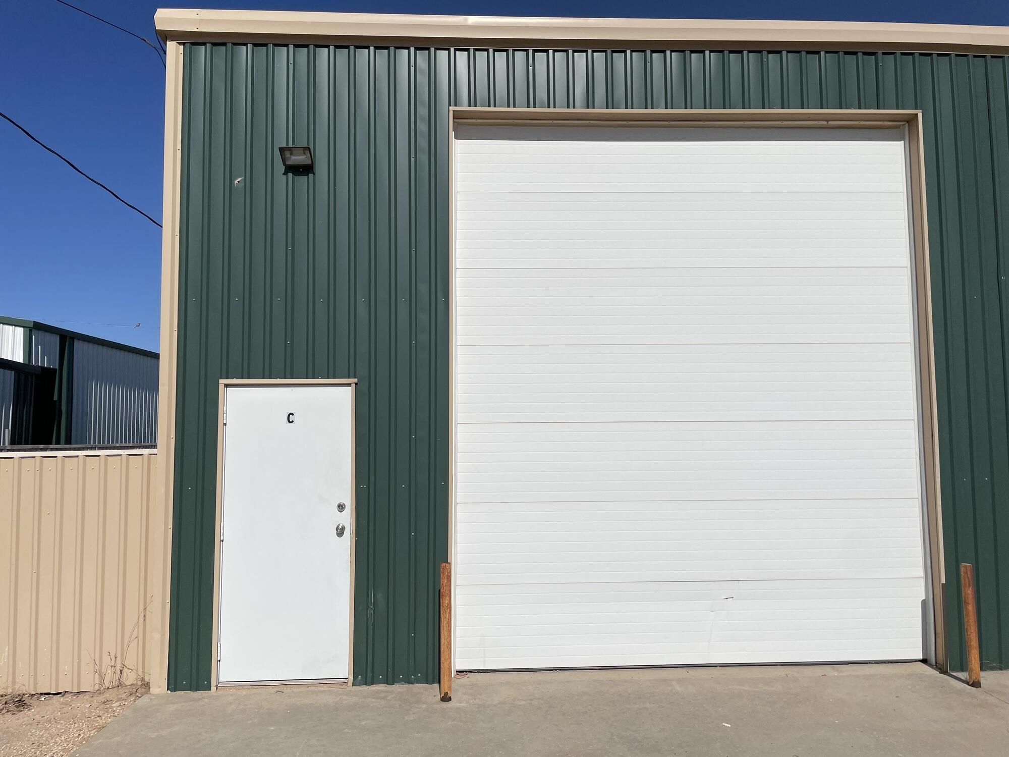 10614 Private Road 1310, C — photo