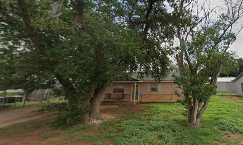 906 S Cedar Street — photo