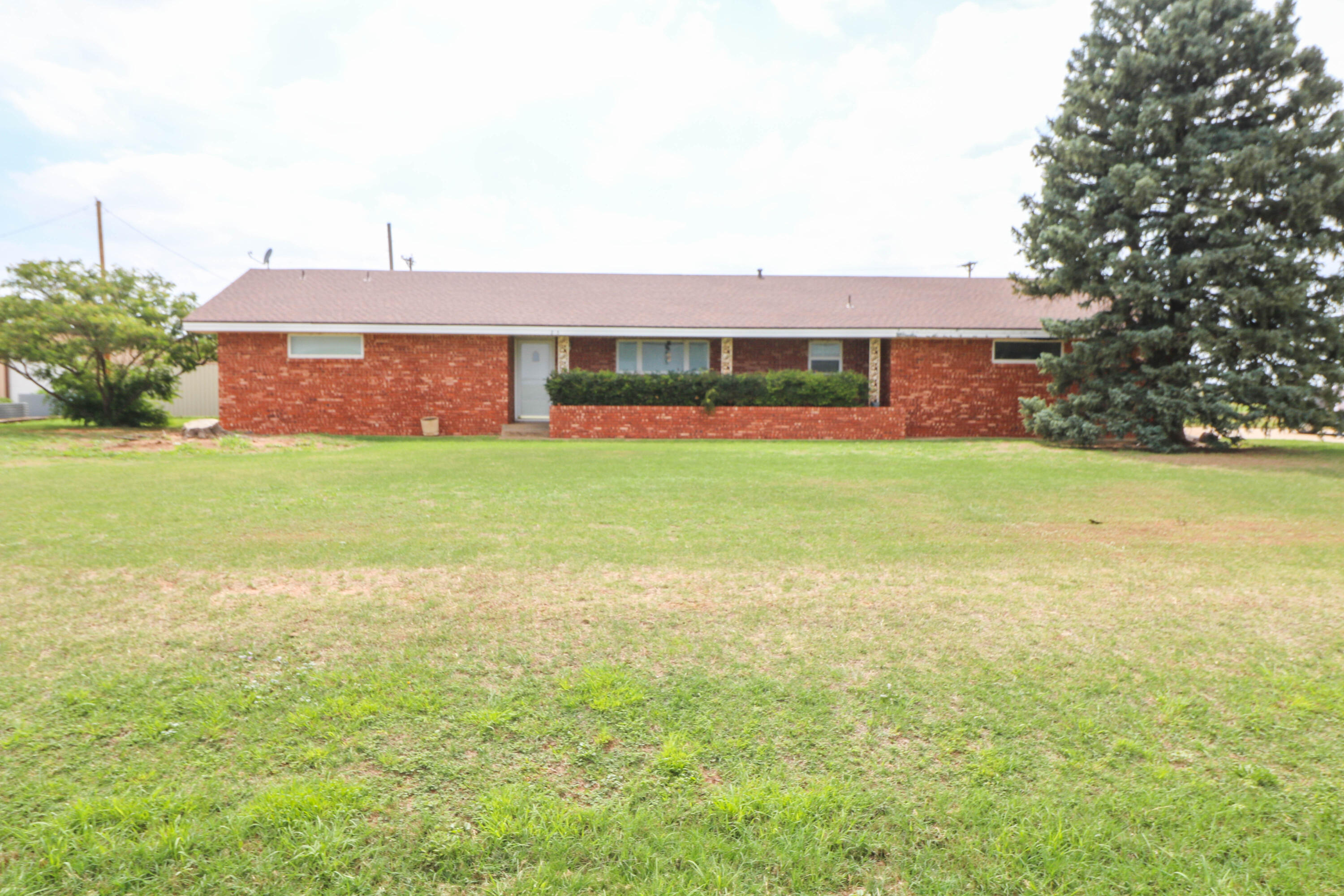 845 Farm To Market Road 1055 — photo