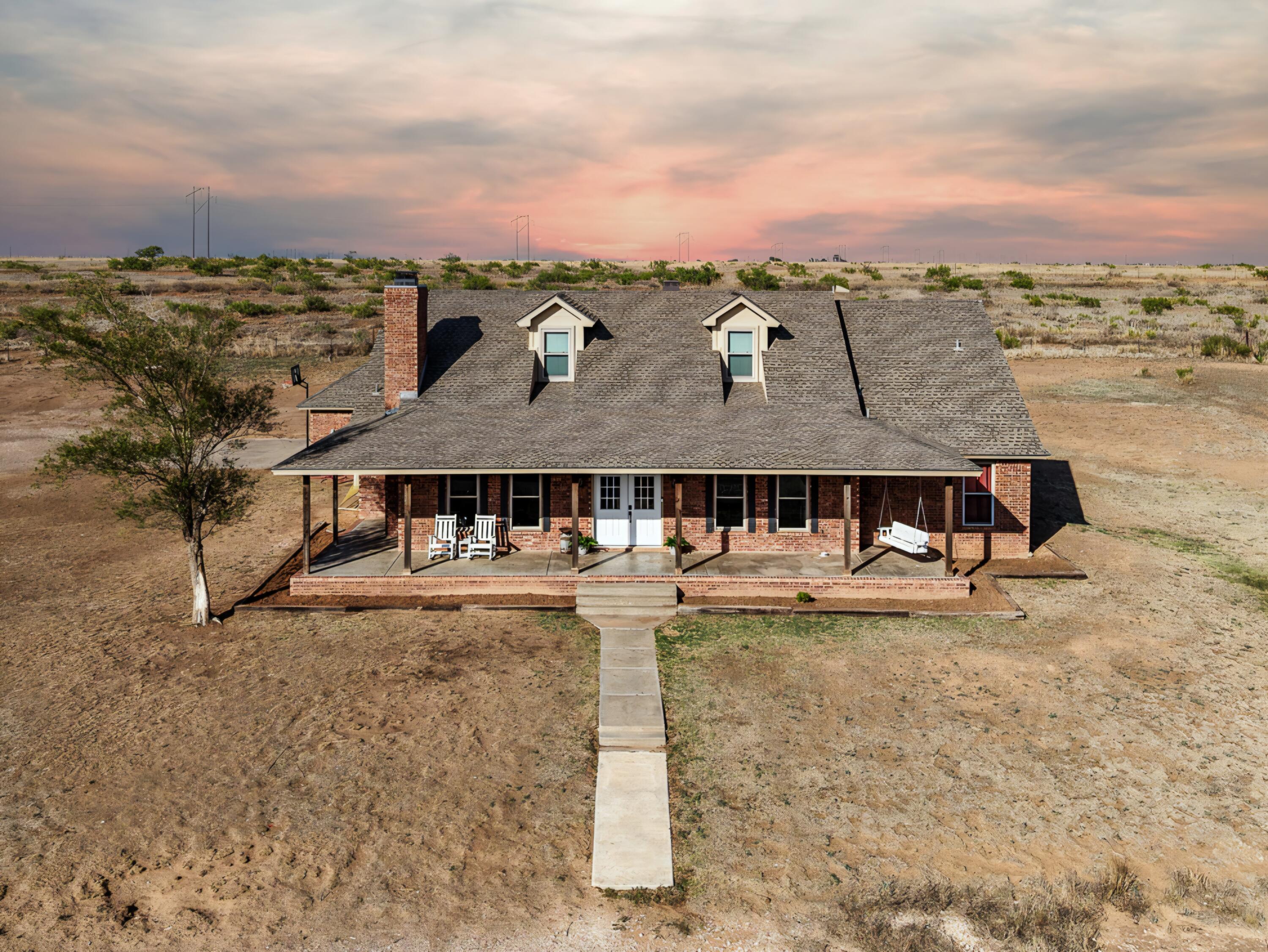 3161 FM 2528 — photo