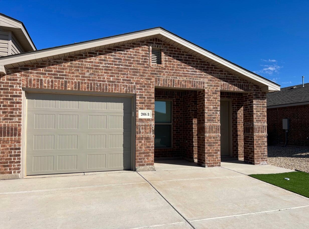 2006 Corpus Avenue, Unit B — photo
