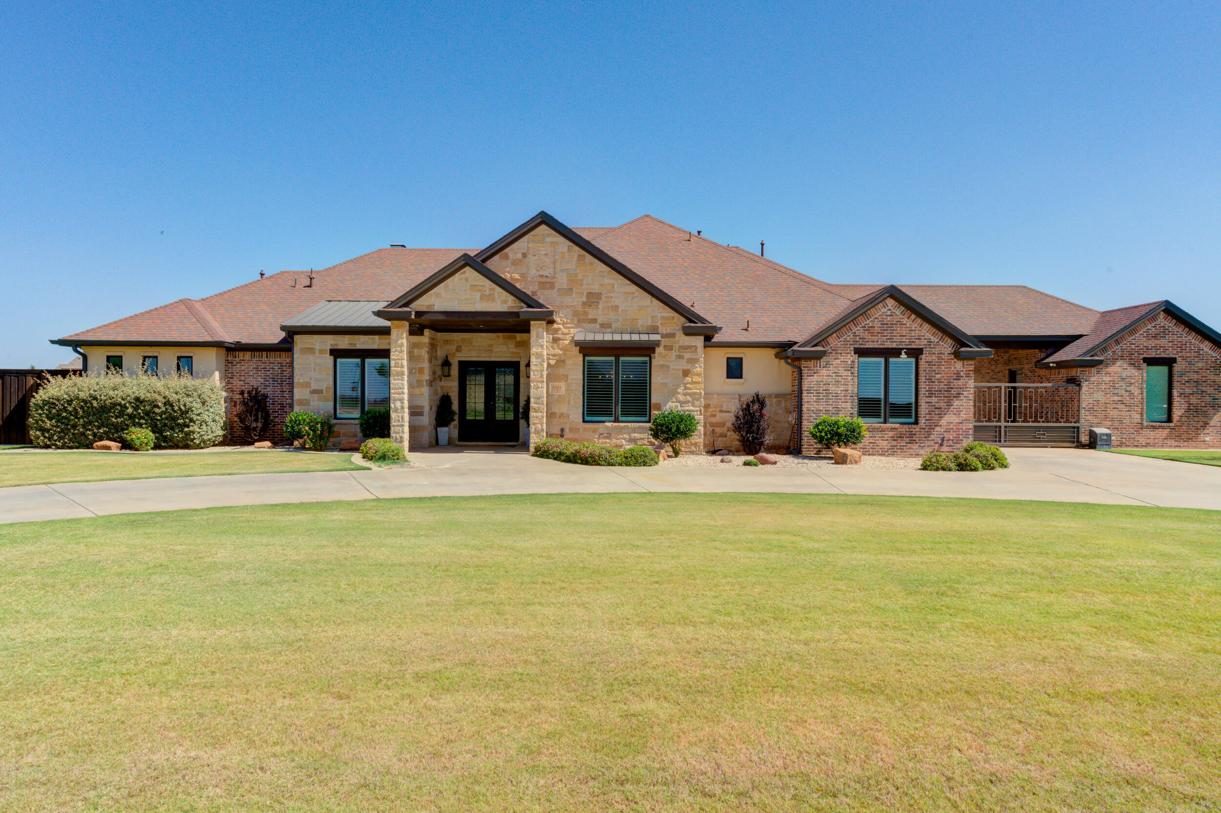 8818 County Road 6875 — photo