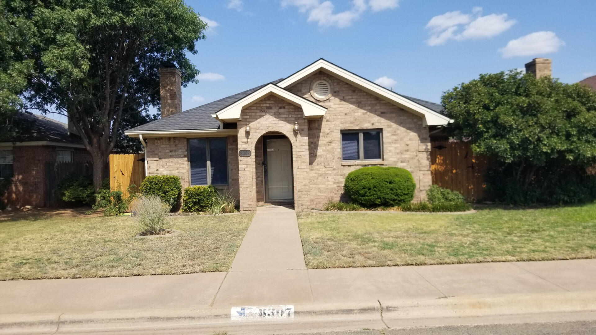 8307 Dixon Avenue — photo