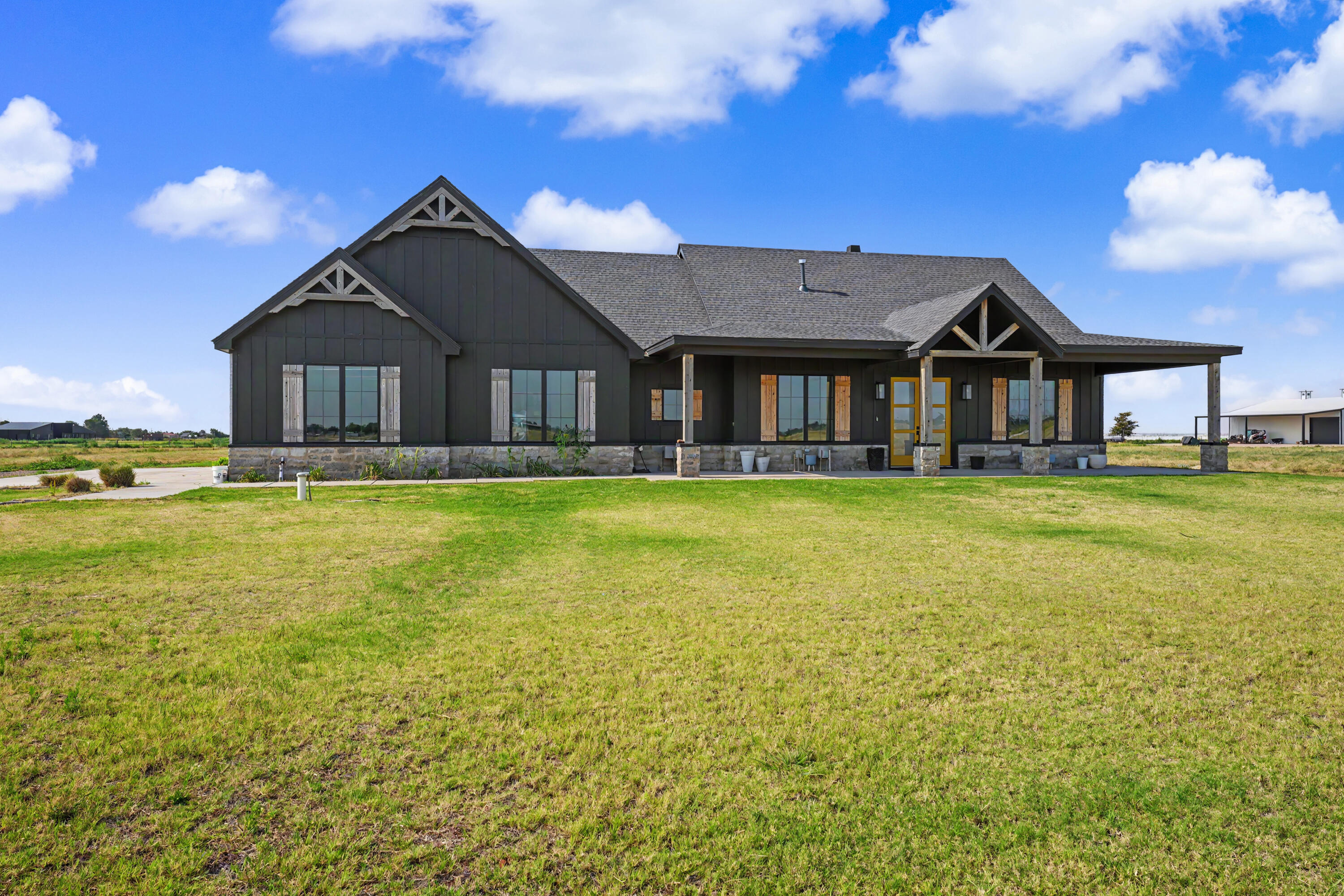 3021 County Road 6000 — photo