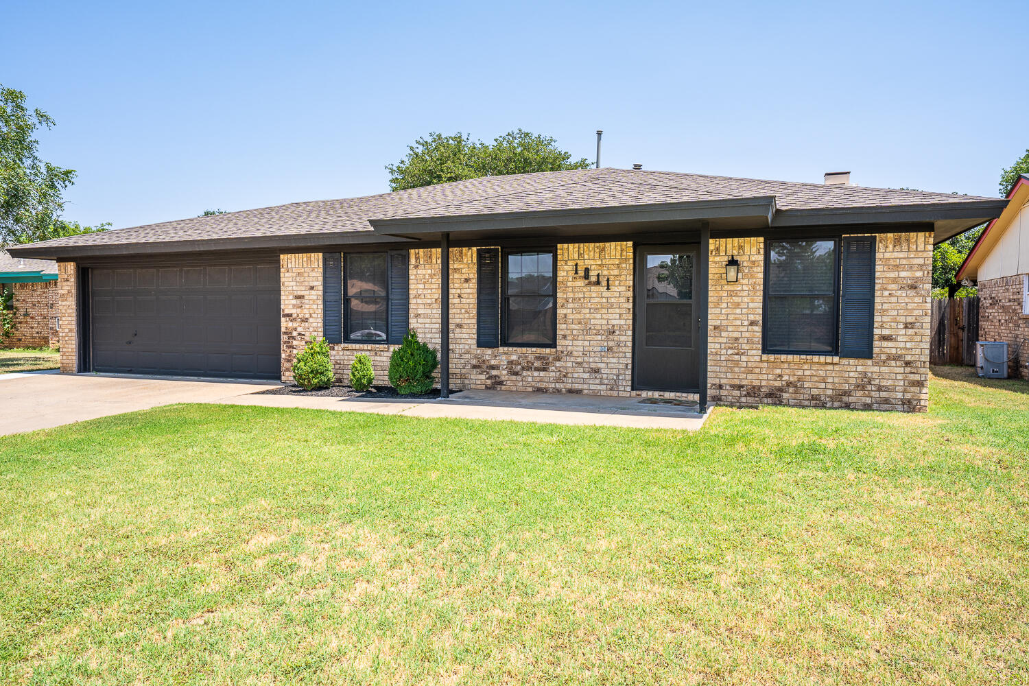 1011 Homestead Drive — photo