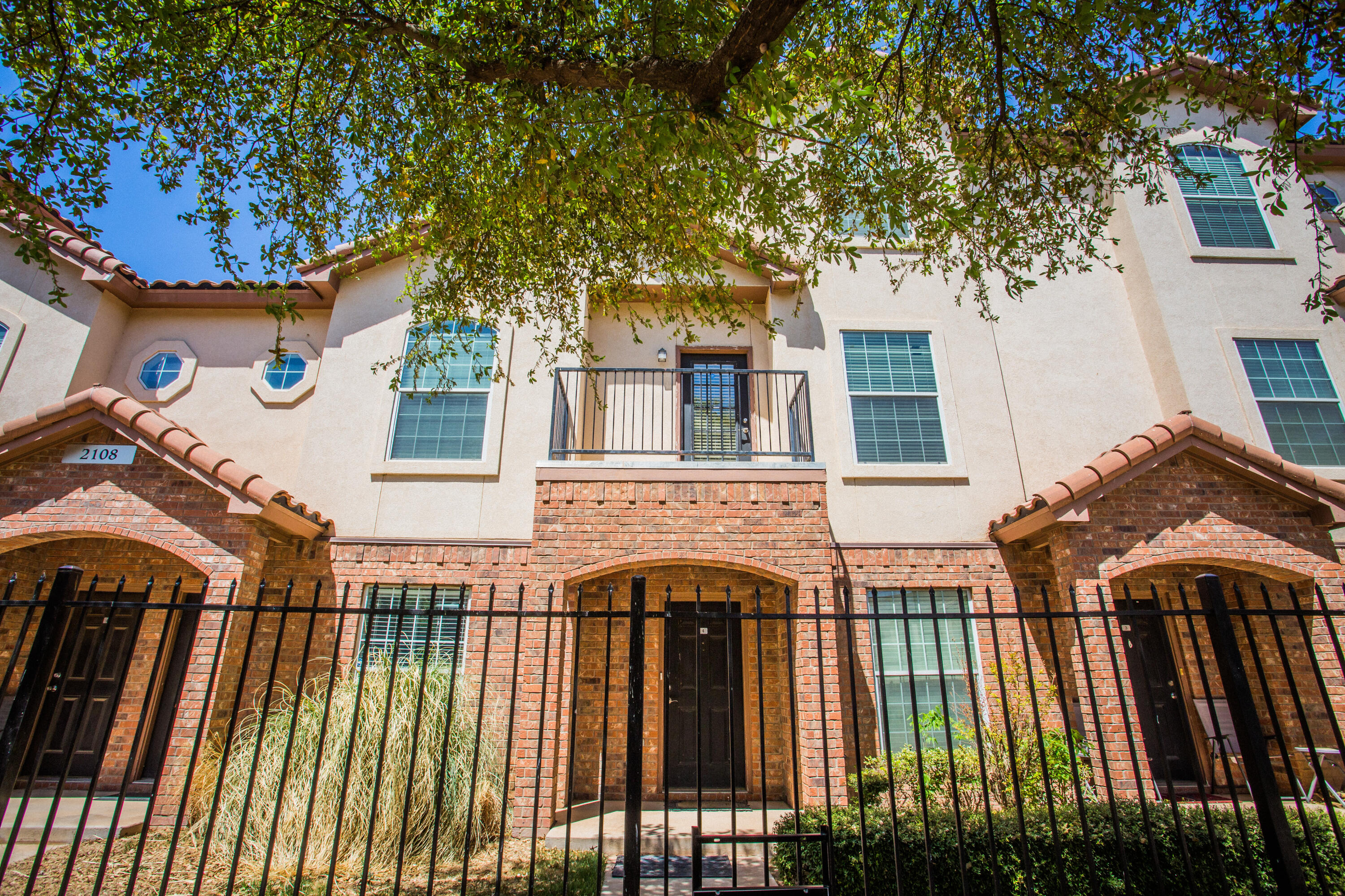 2108 Main Street, Unit #4 — photo