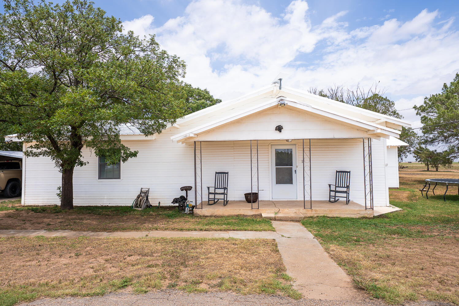 8503 E County Rd 5500 — photo