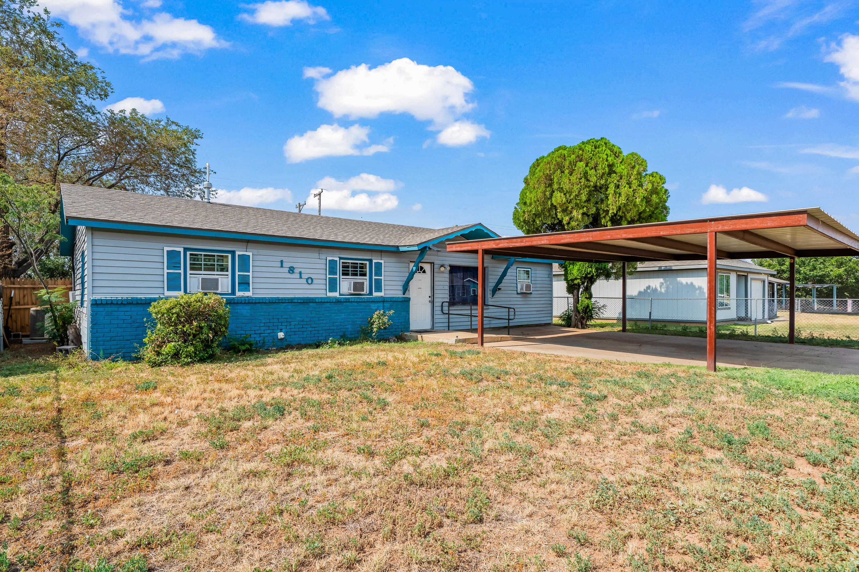 1810 E Colgate Street — photo