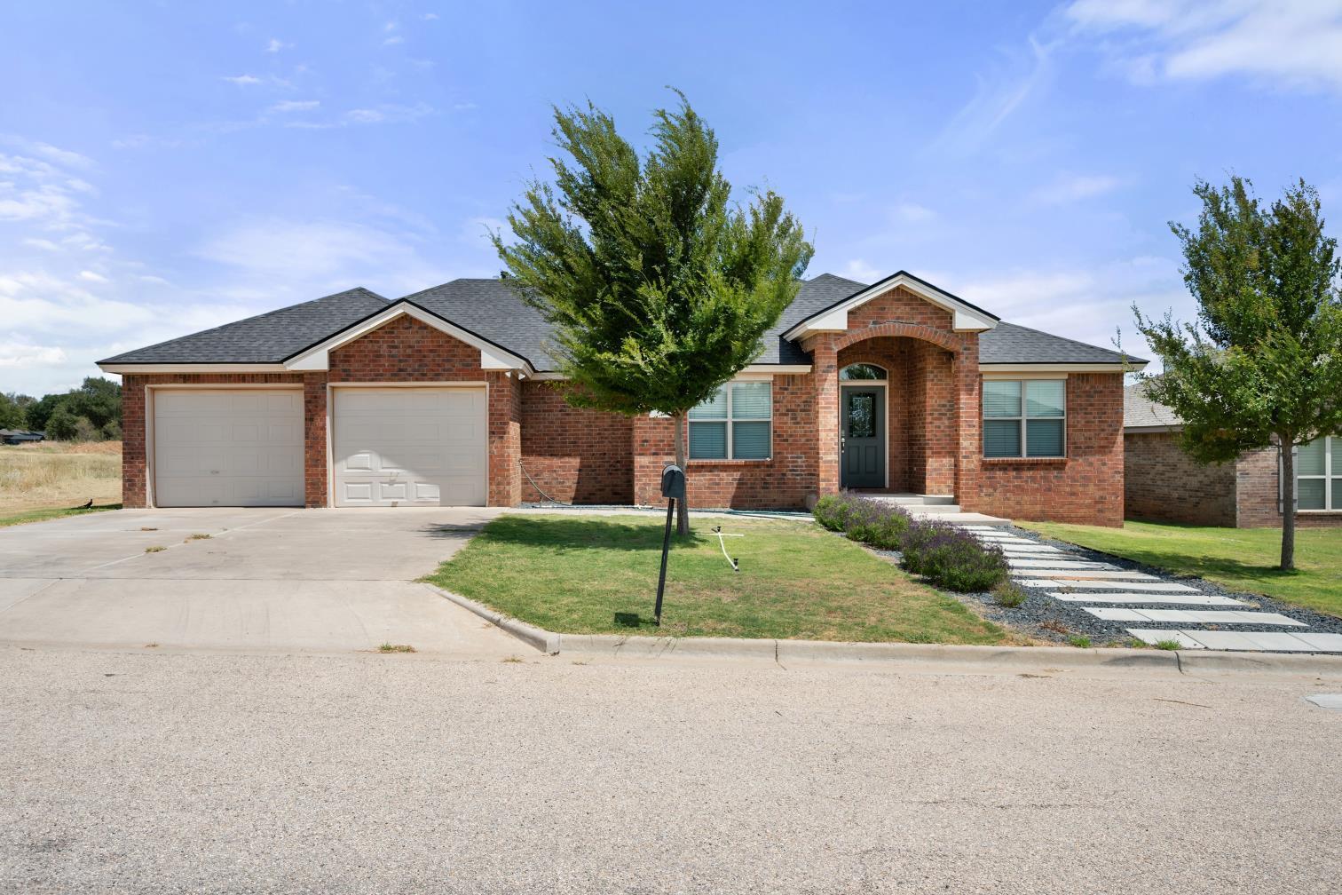 1102 Buffalo Court — photo