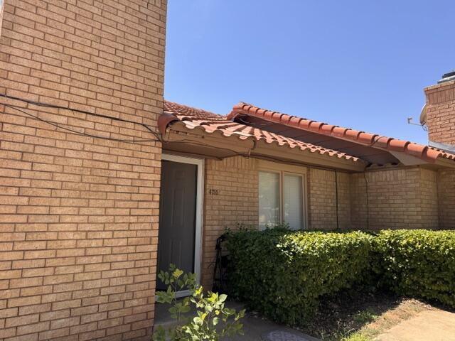 4755 2nd Street — photo