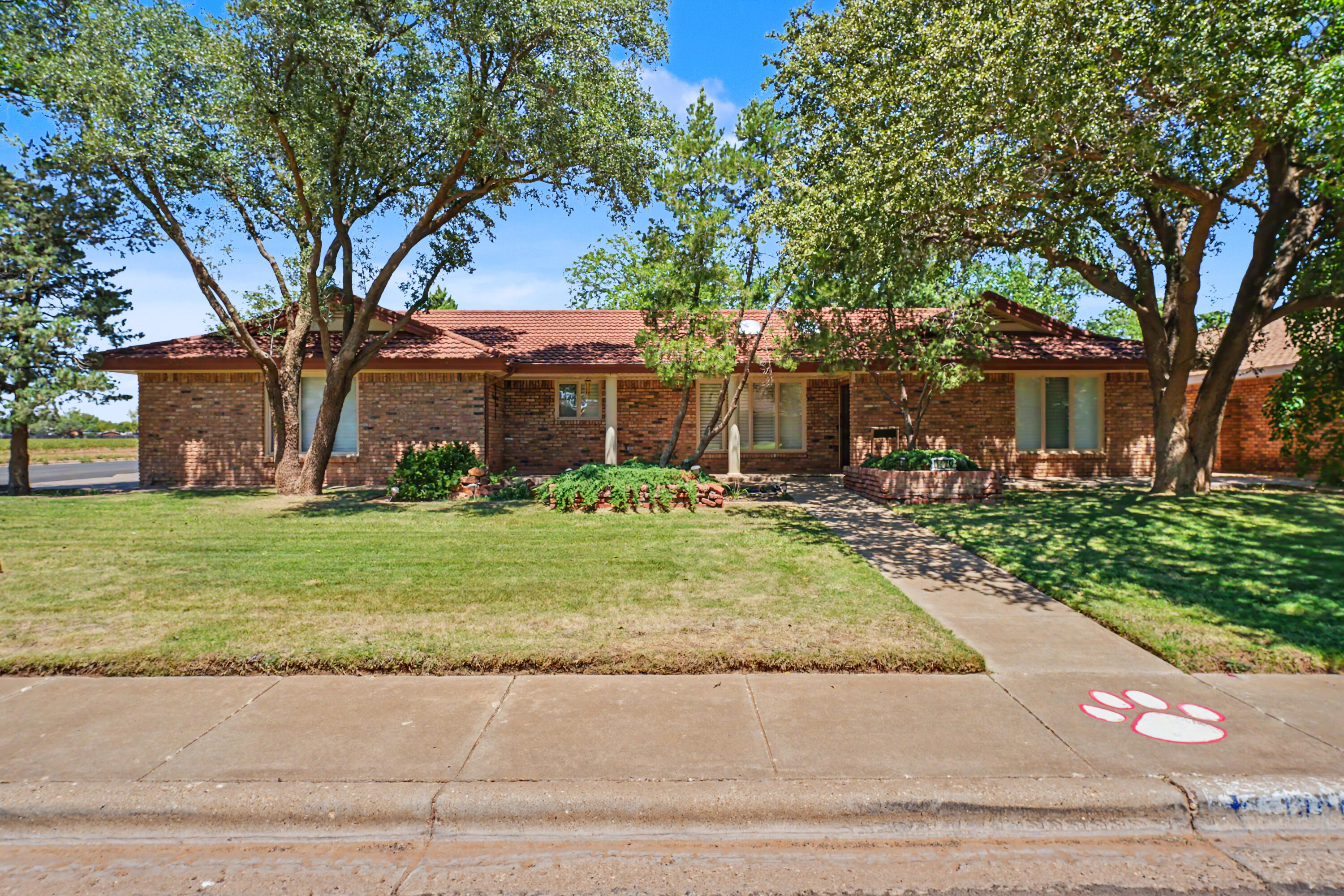 1420 Quaker Street — photo