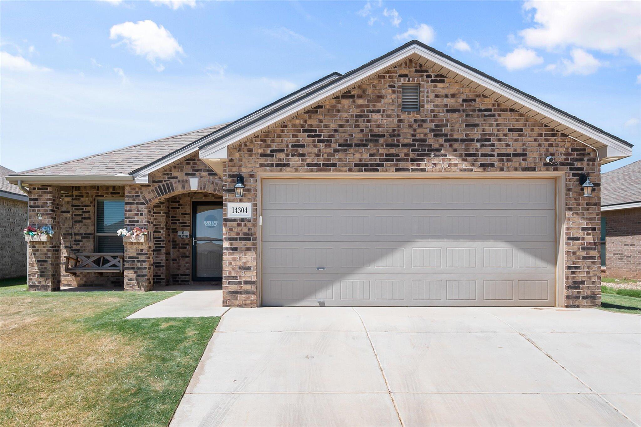 14304 Uvalde Avenue — photo