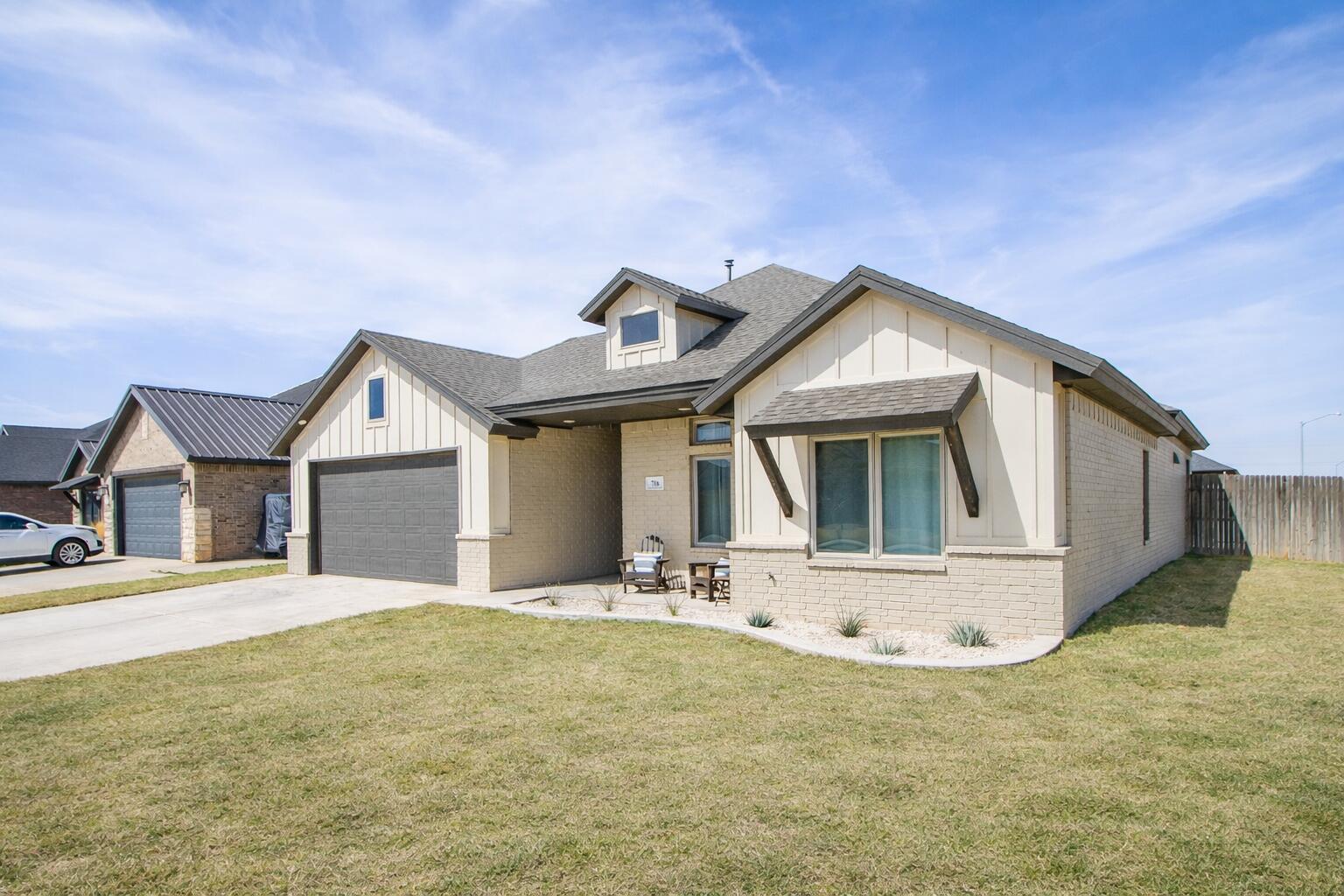 716 Ventoso Circle — photo