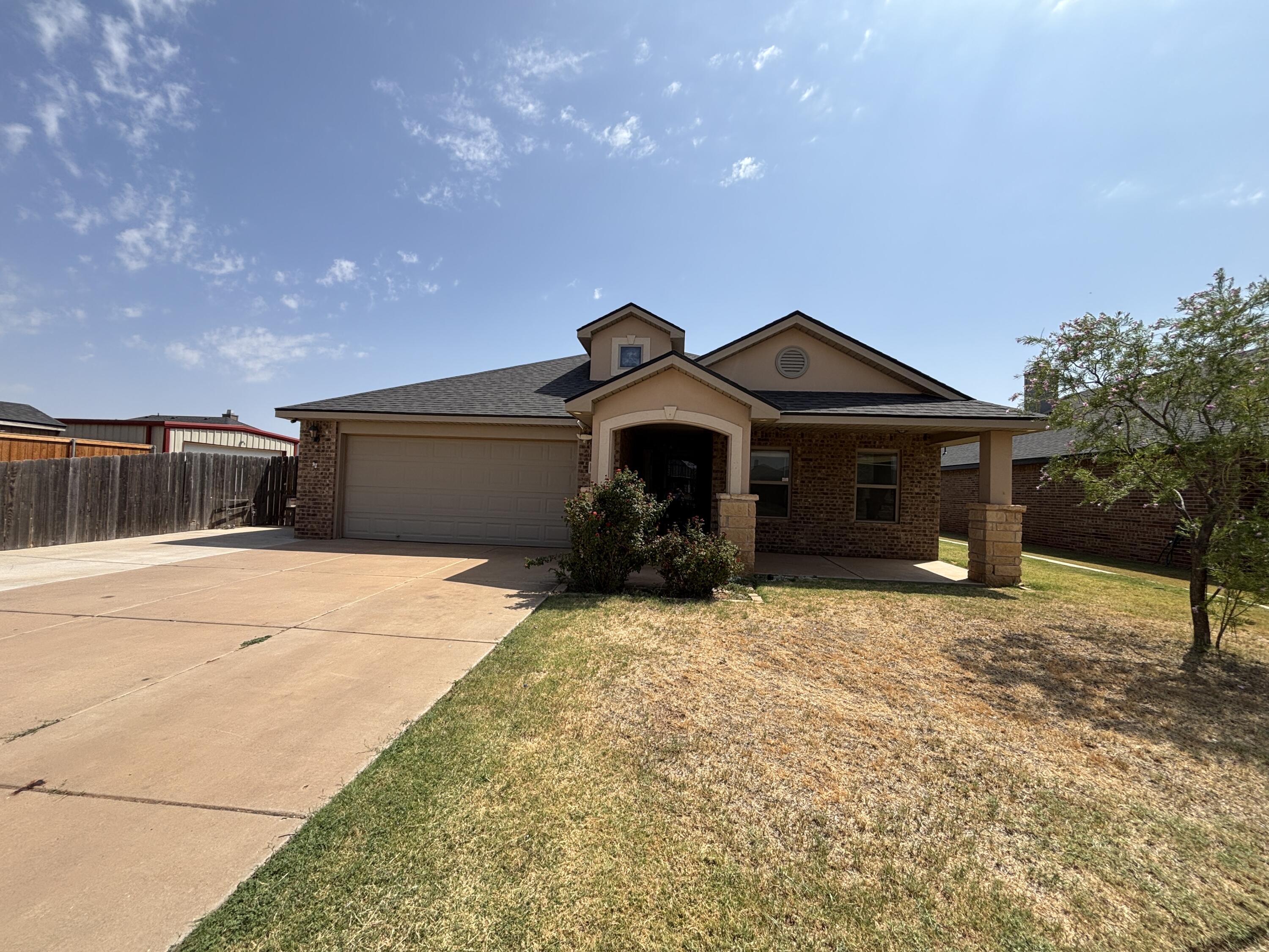 11107 Elmwood Avenue — photo