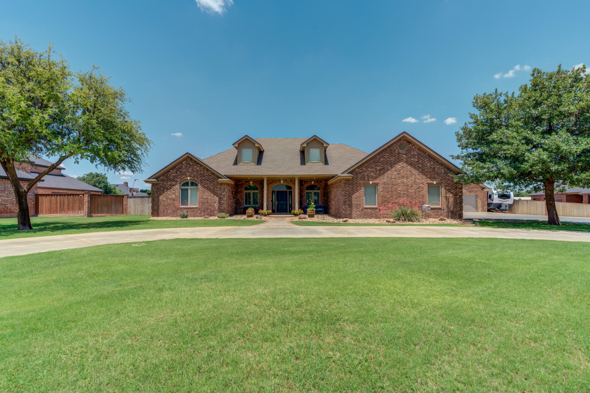 8304 County Road 6945 — photo