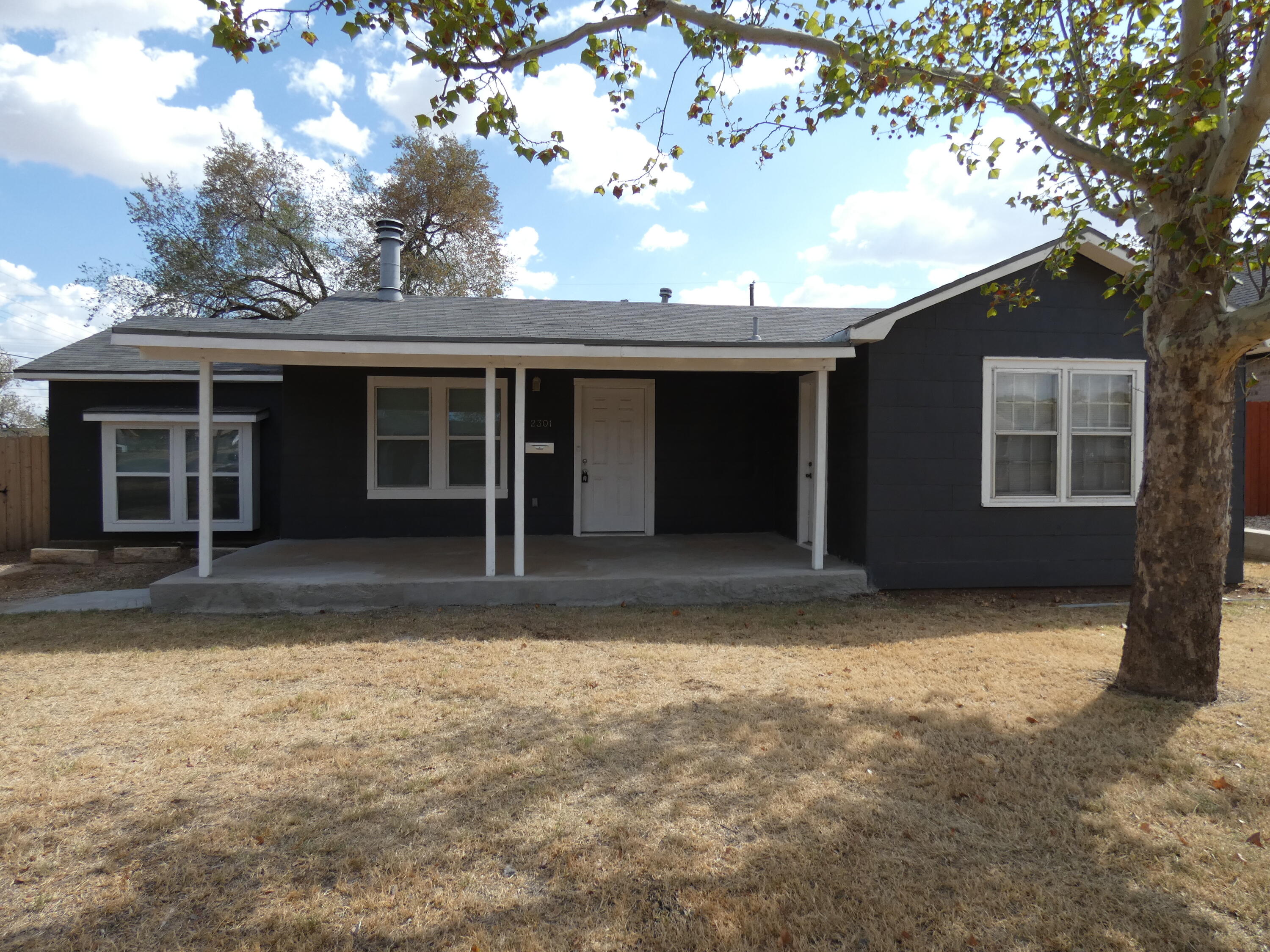 2301 39th Street — photo