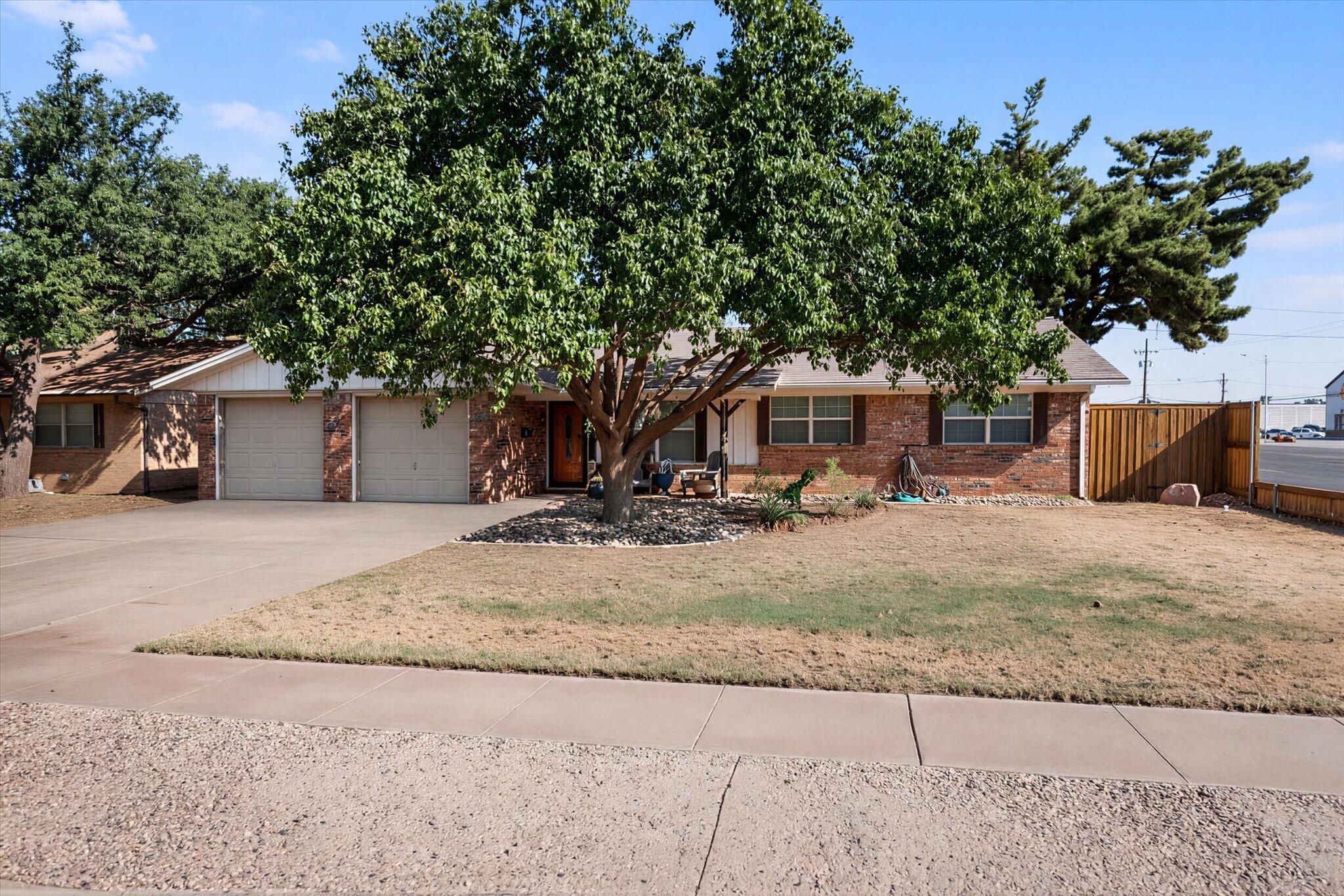 3402 68th Drive, Lubbock, TX 79413 — photo 2