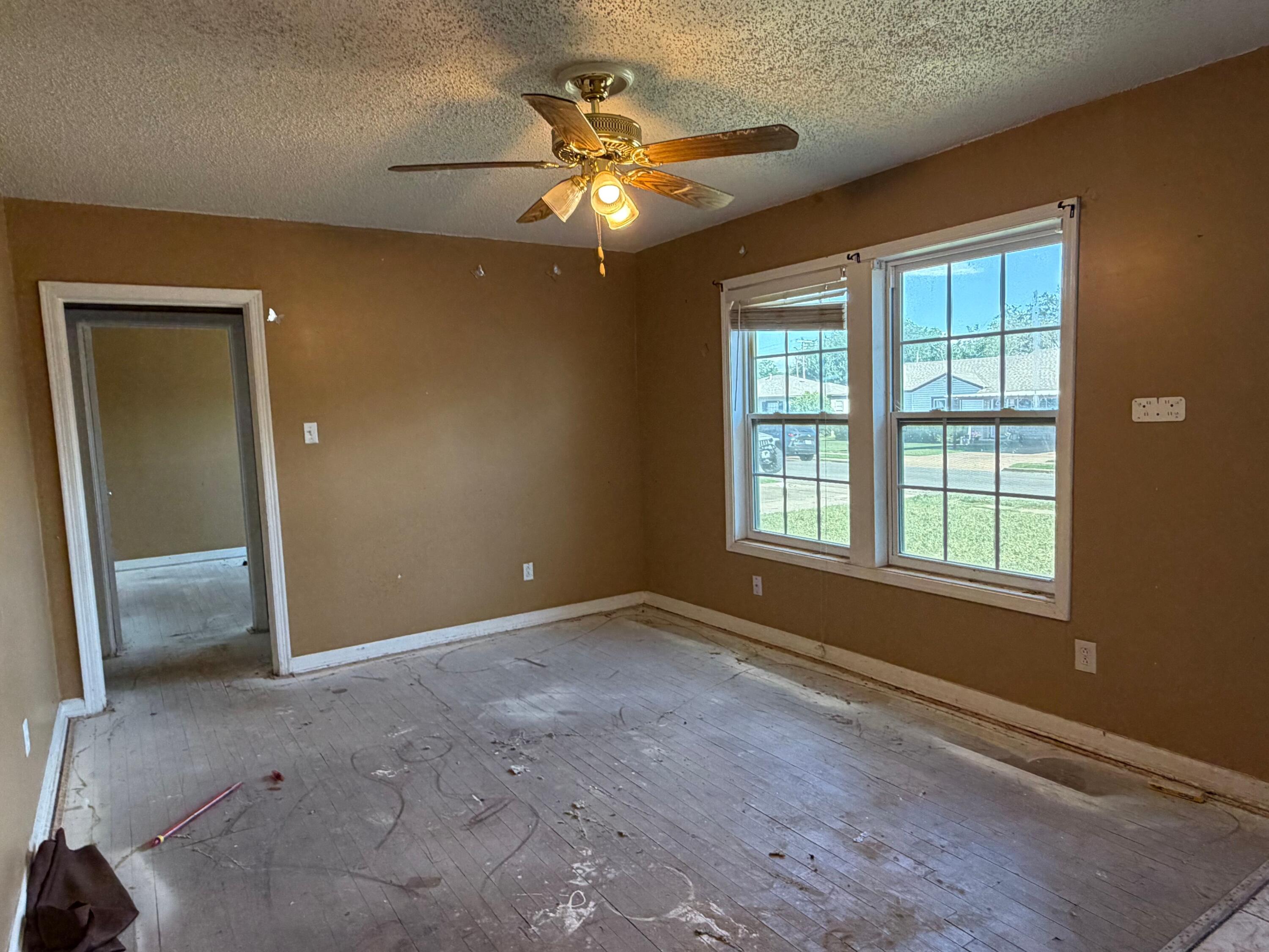 2012 39th Street, Lubbock, TX 79412 — photo 3