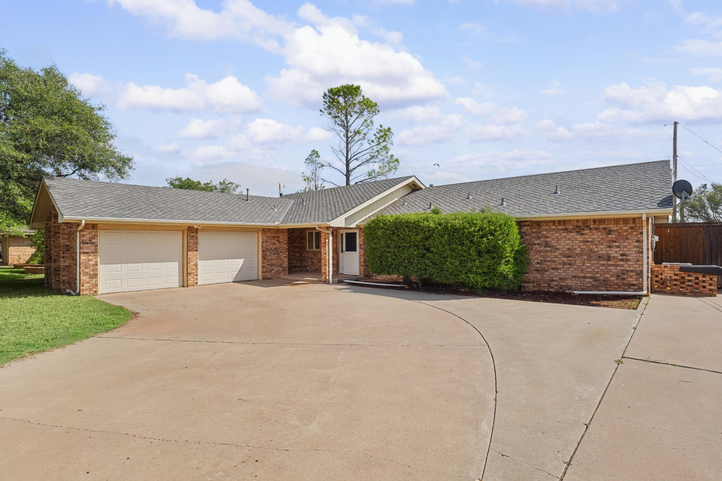 2209 Rice Drive — photo
