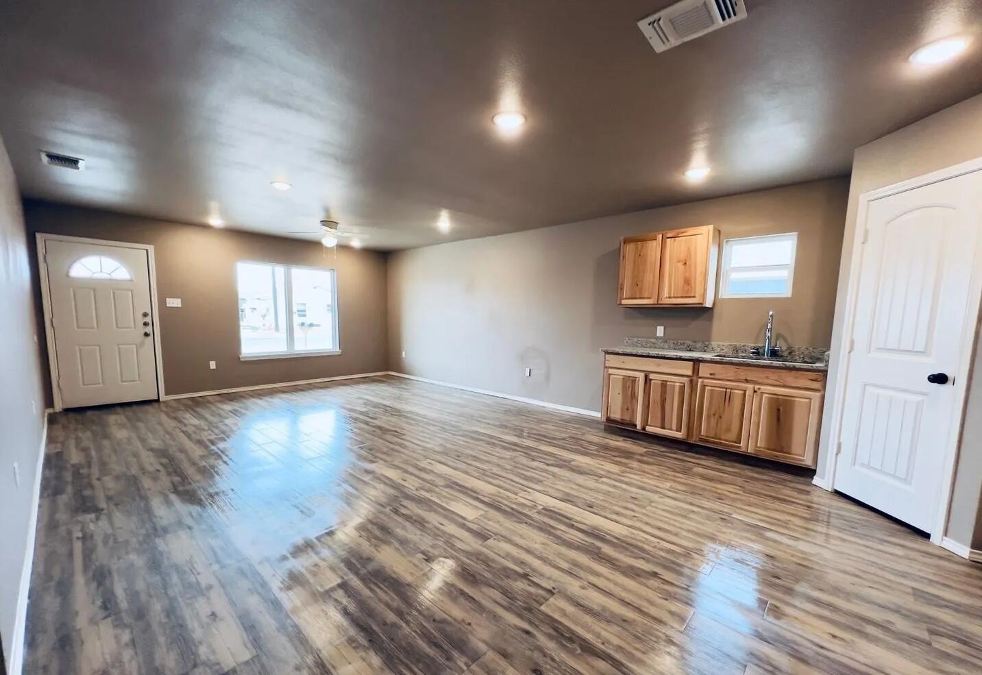 2202 E 10th Street, Lubbock, TX 79403 — photo 3