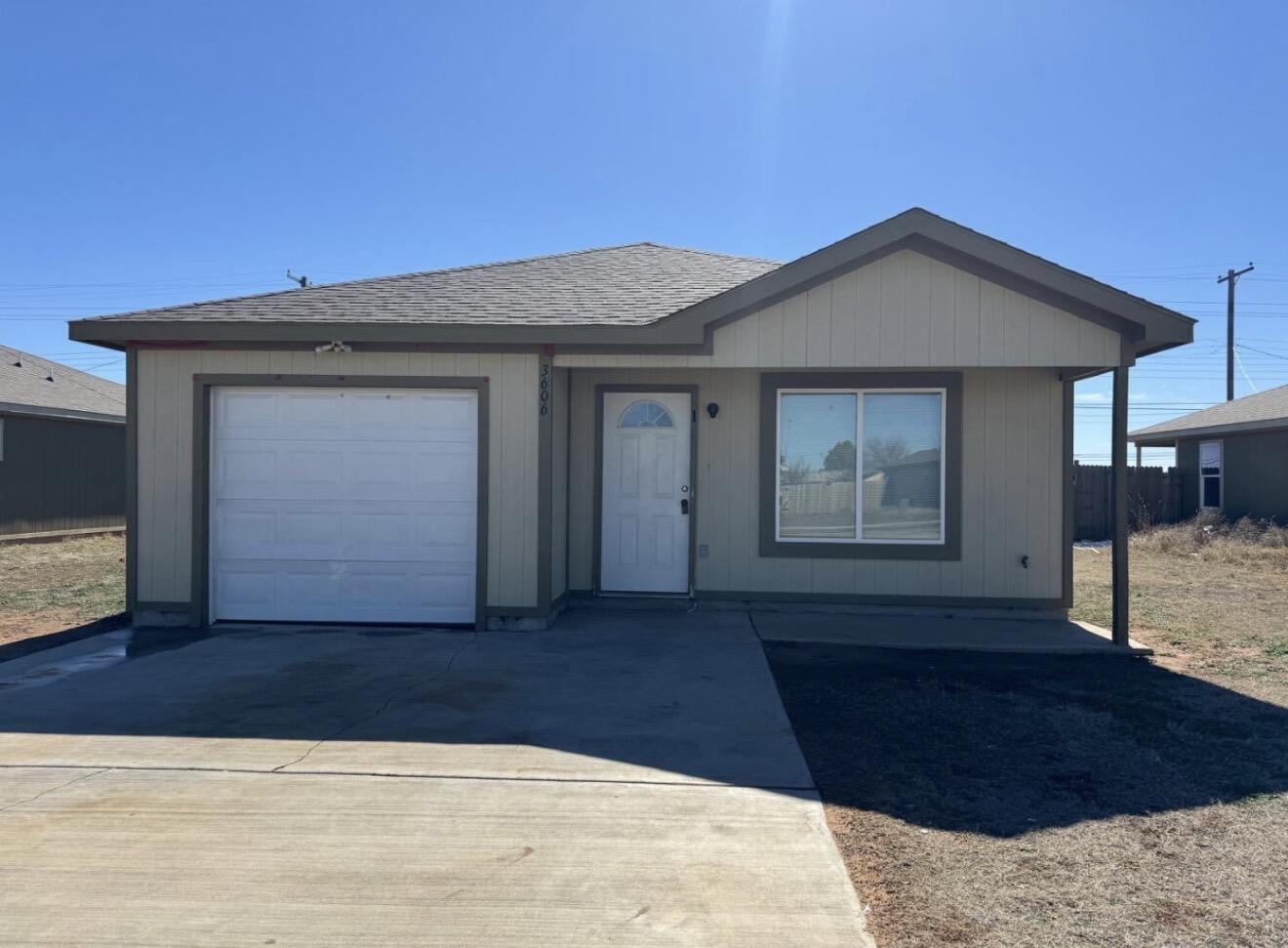 3606 E 3rd Place — photo