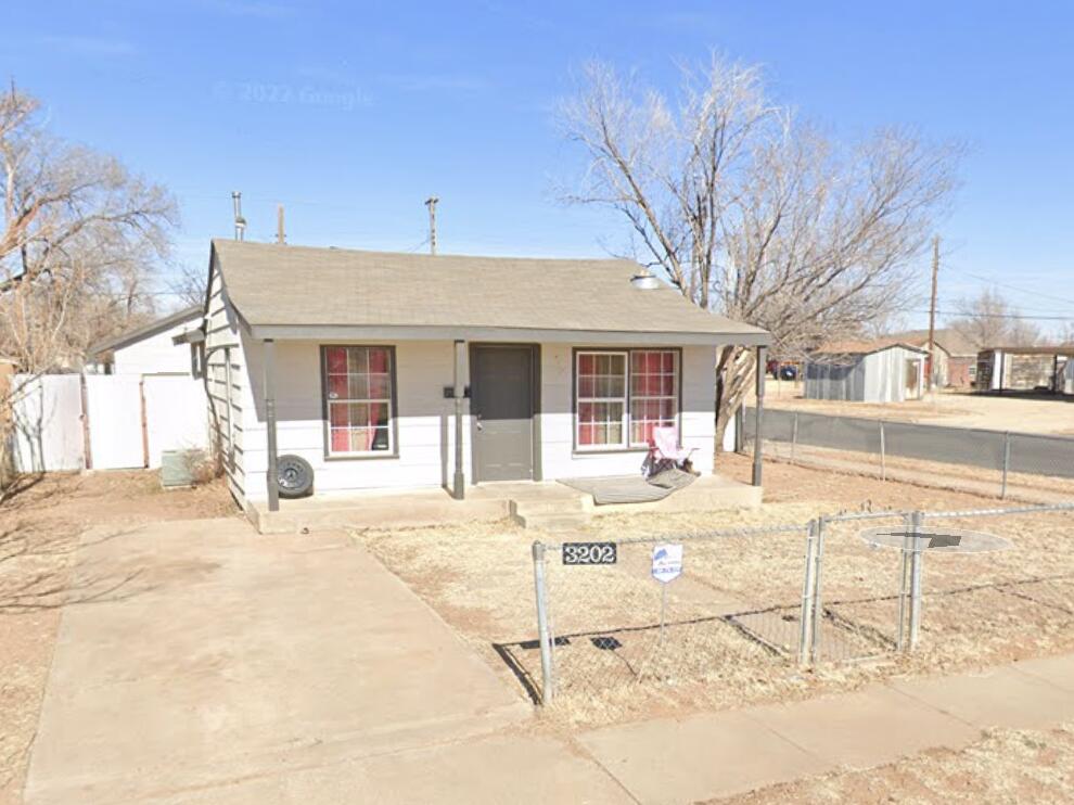 3202 Baylor Street — photo