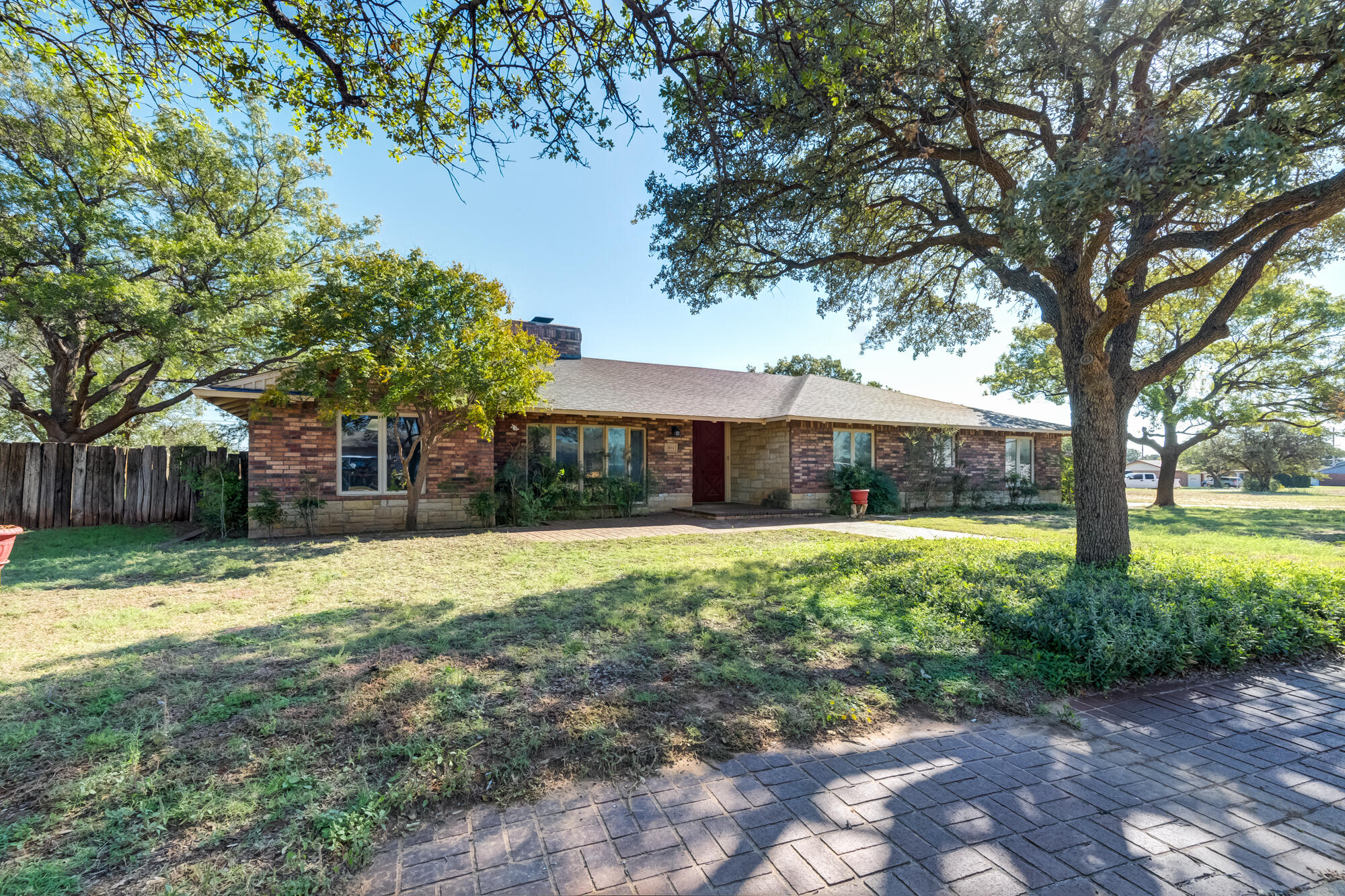 304 Mohawk Drive, Post, TX 79356 — photo 2