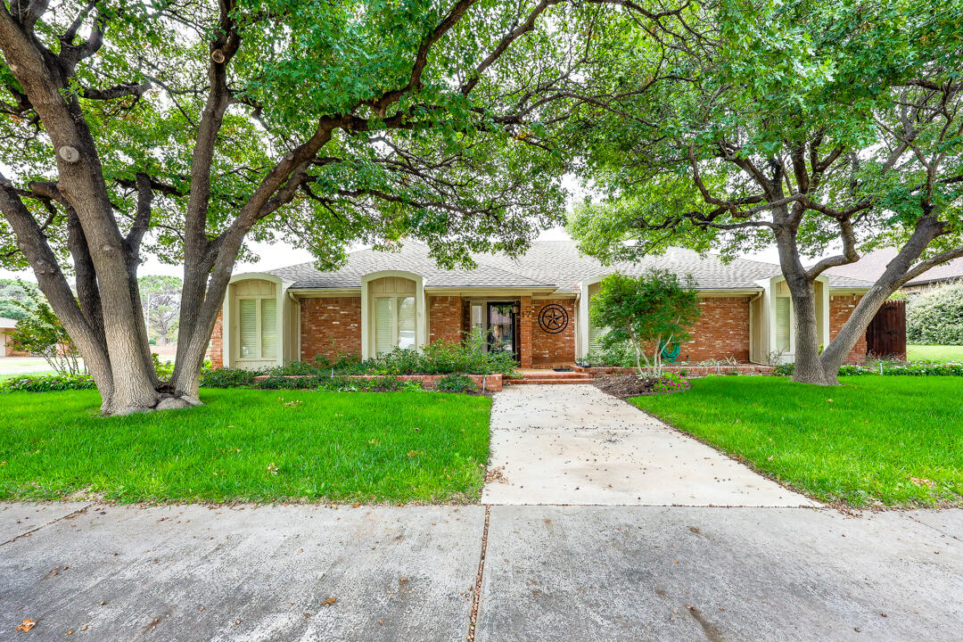 17 Whisperwood Circle — photo