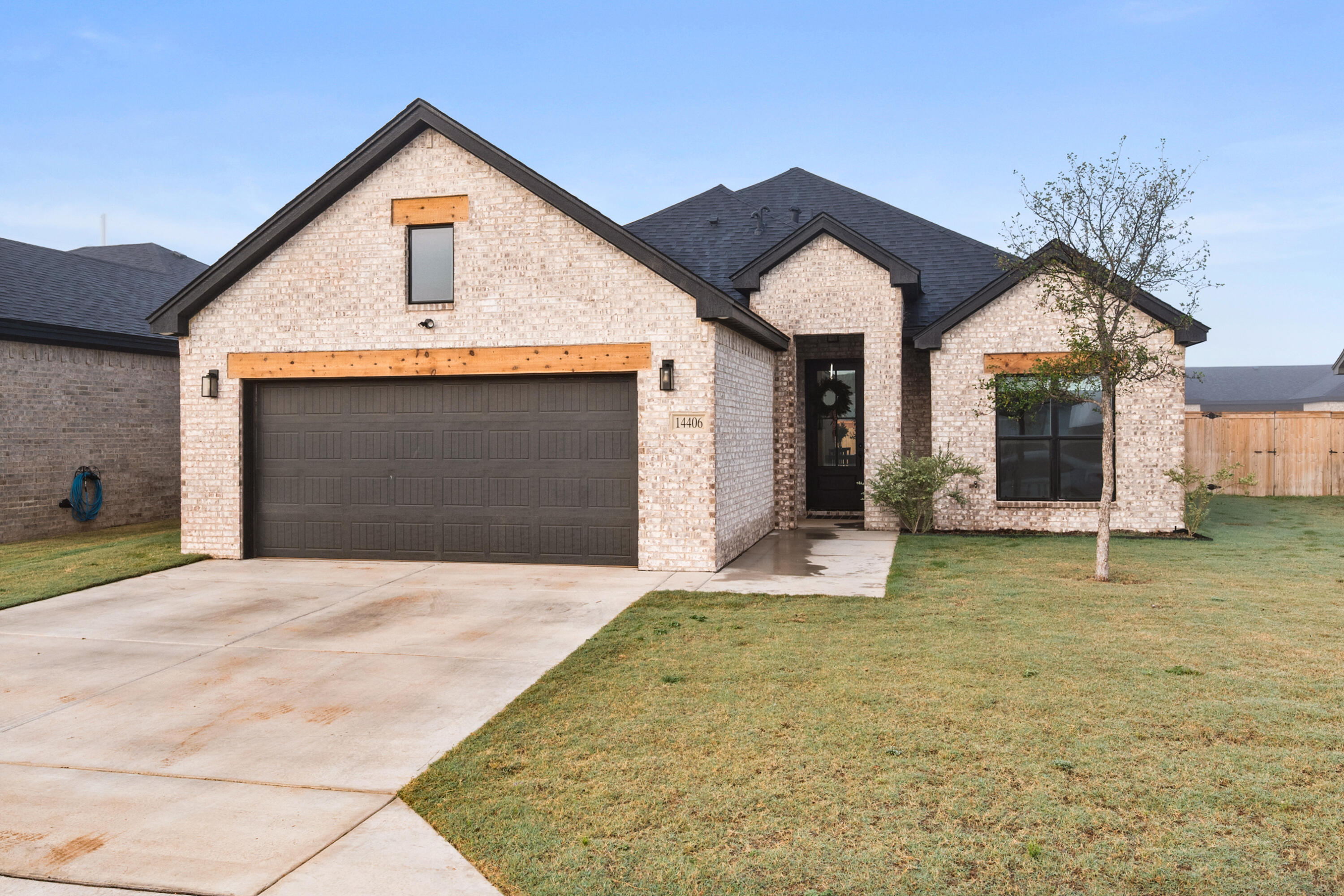 14406 Kenosha Avenue — photo