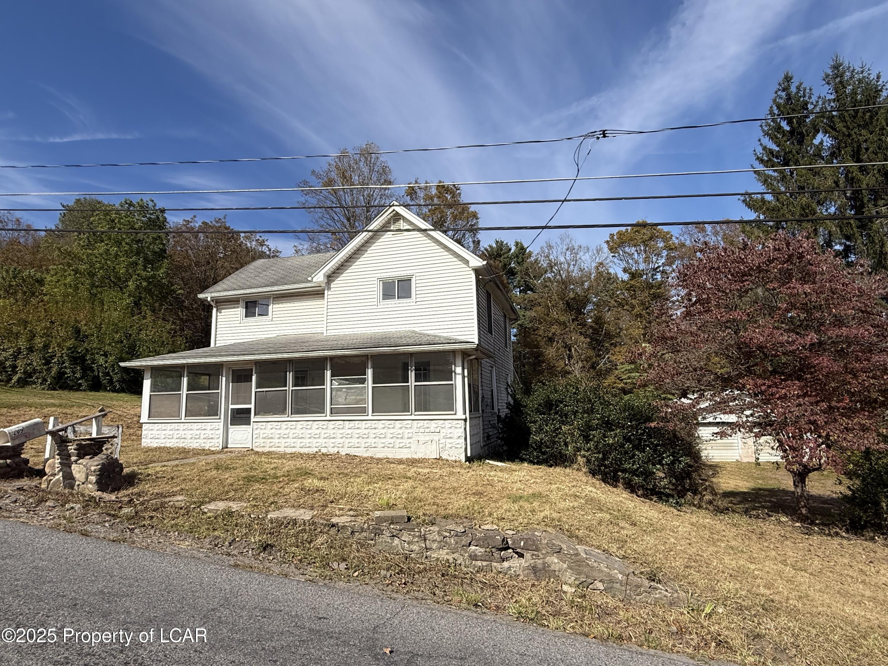 1209 Star Hl Road — photo