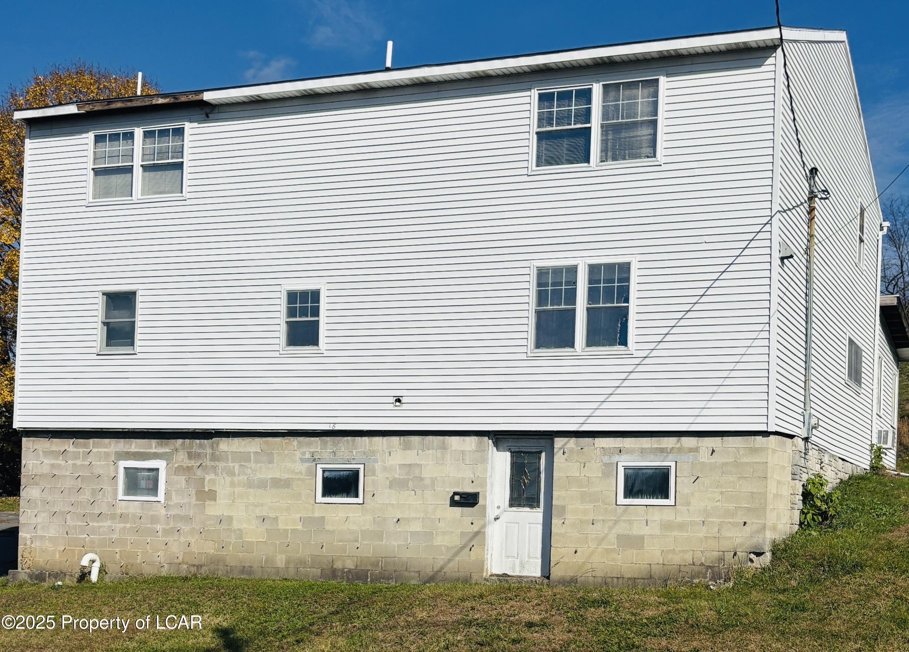 18 Thompson Street — photo