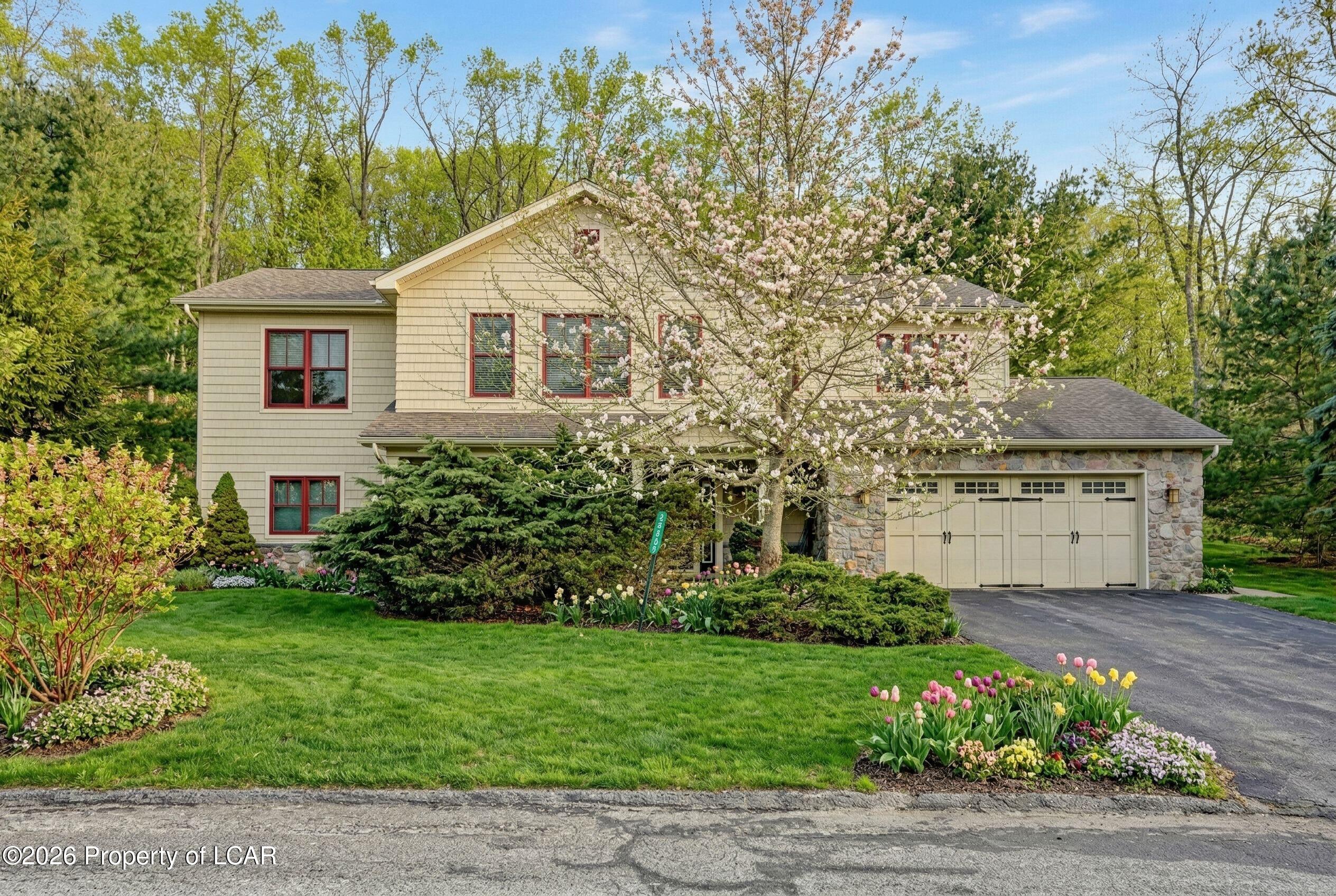 265 Longview Drive — photo