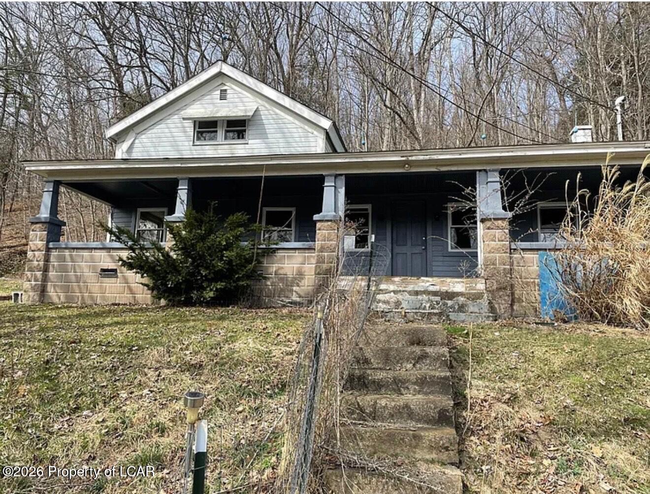 6 Billings Mill Road — photo