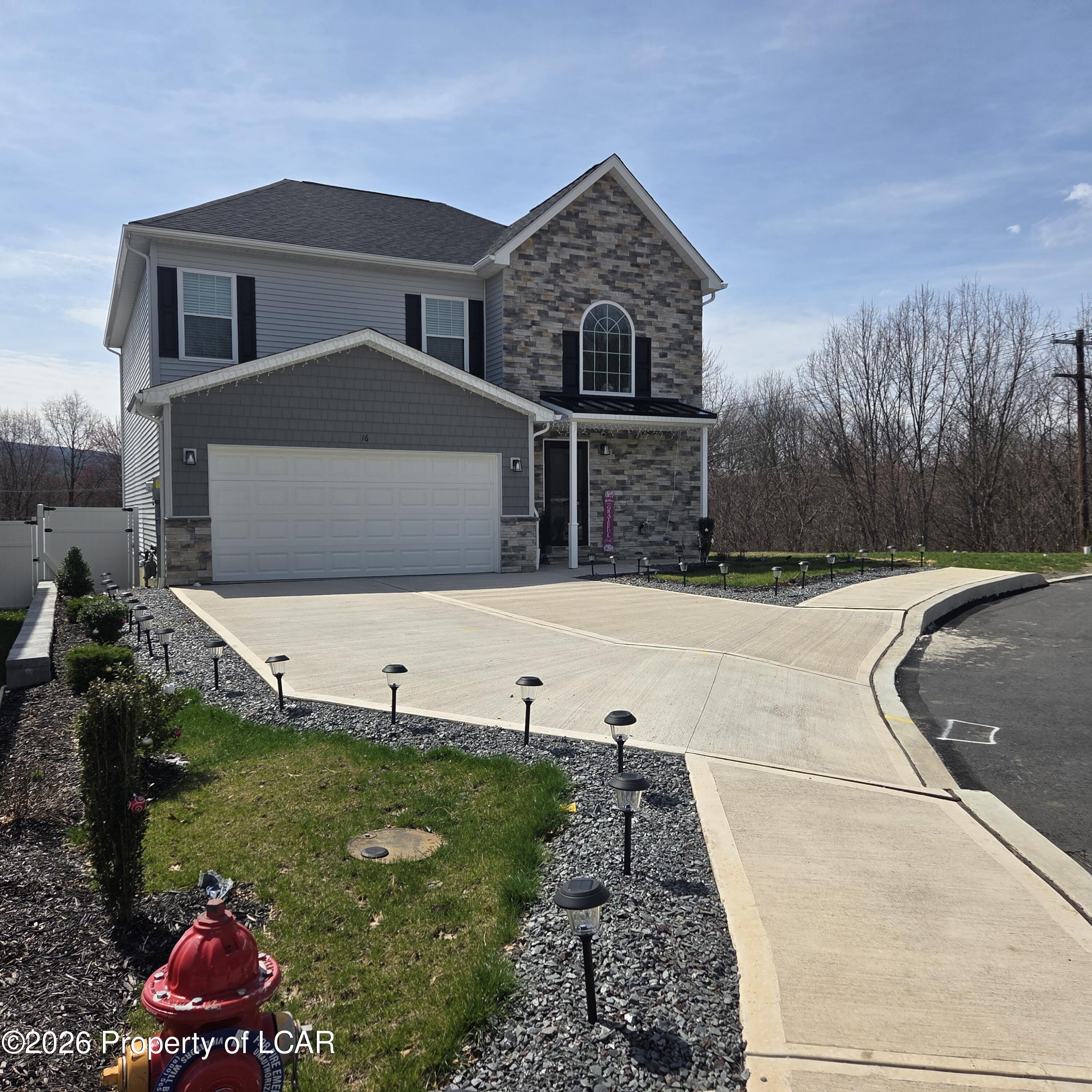 16 Anna Drive — photo