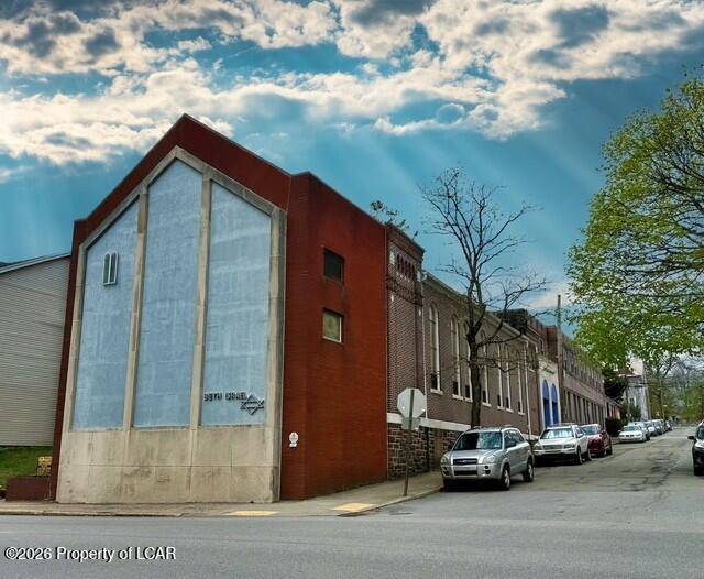 98 N Church Street — photo