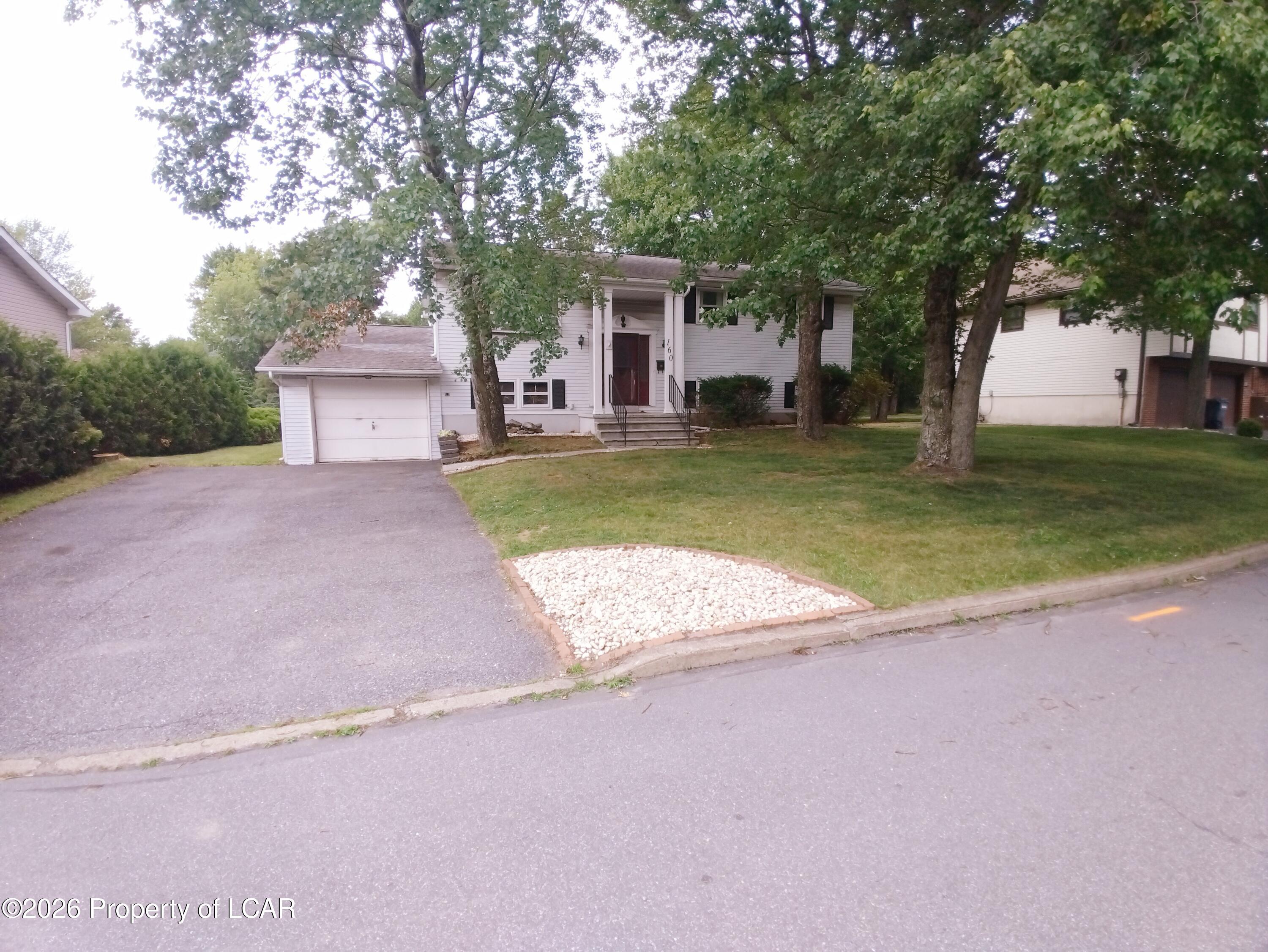 160 Coxe Street — photo