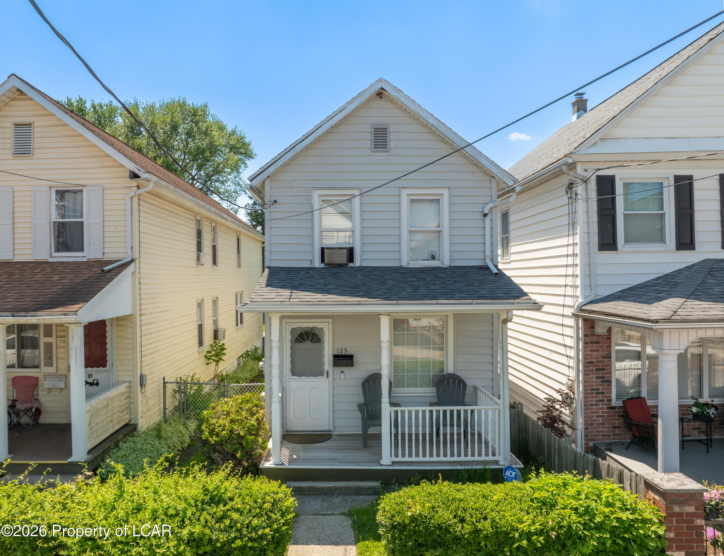 123 Espy Street — photo