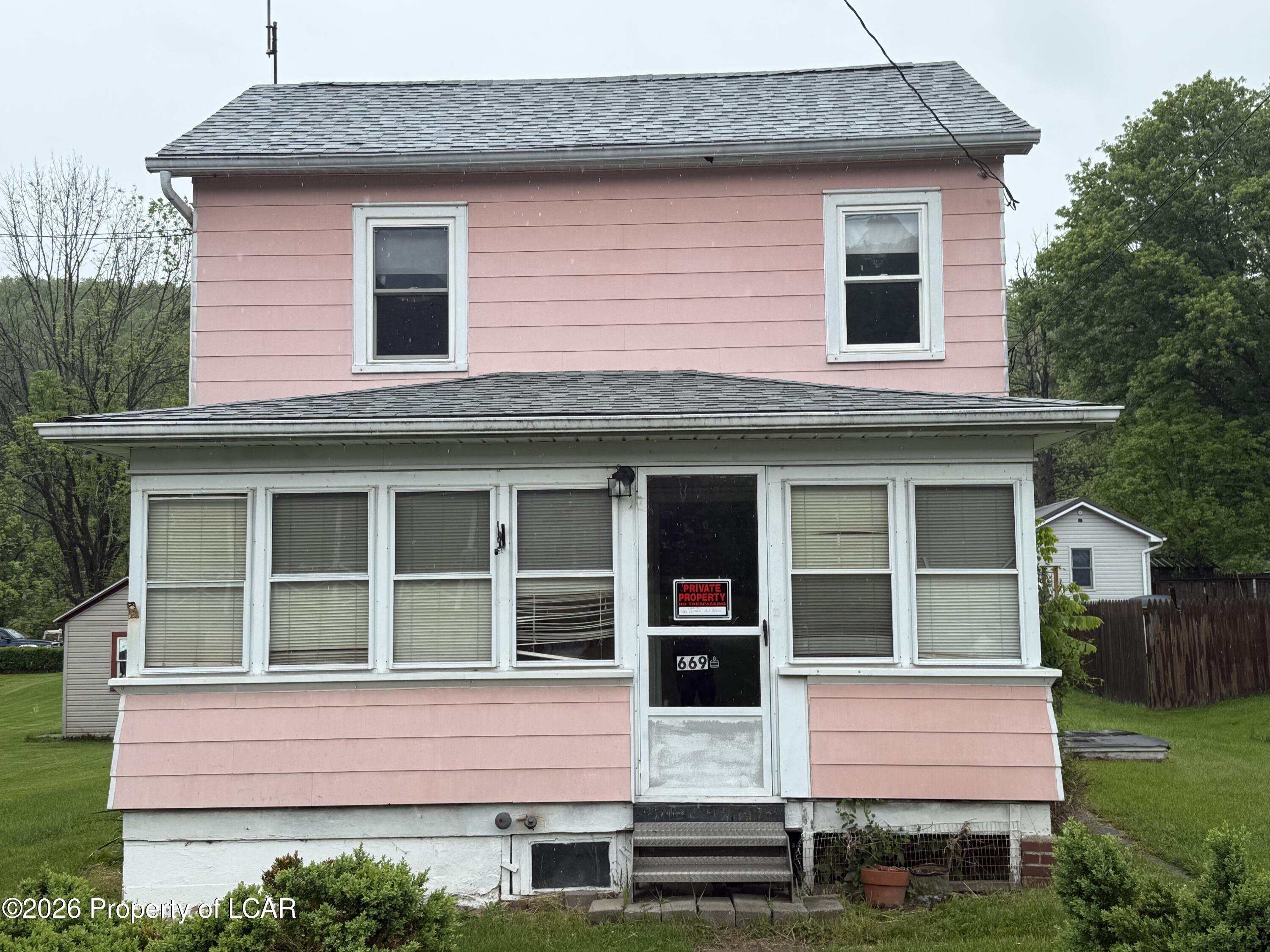 669 Market Street — photo